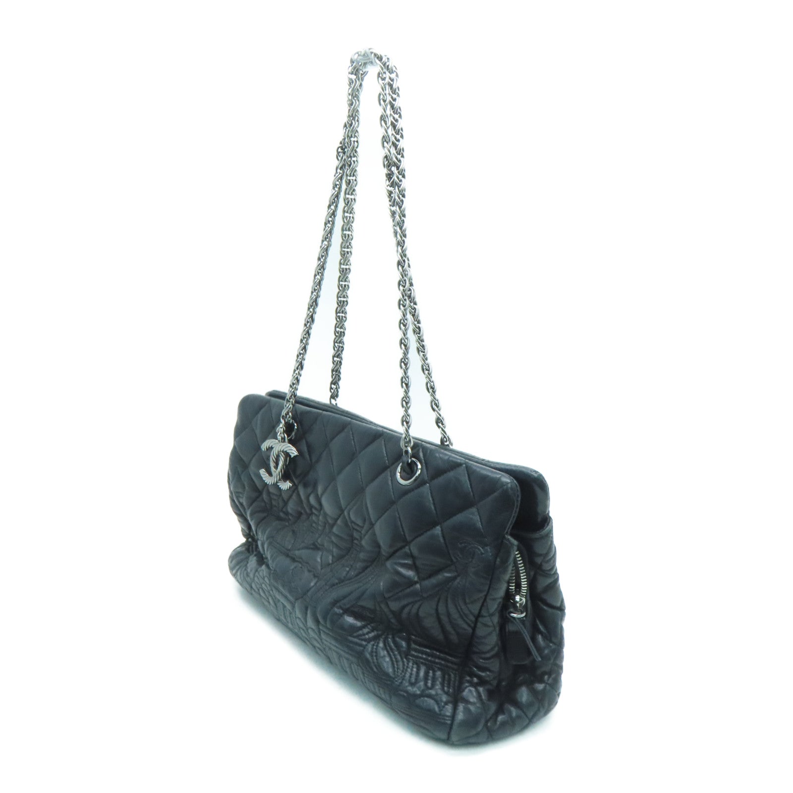 CHANEL rhombus sheepskin leather Shoulder Bag silver buckle chain shoulder bag black