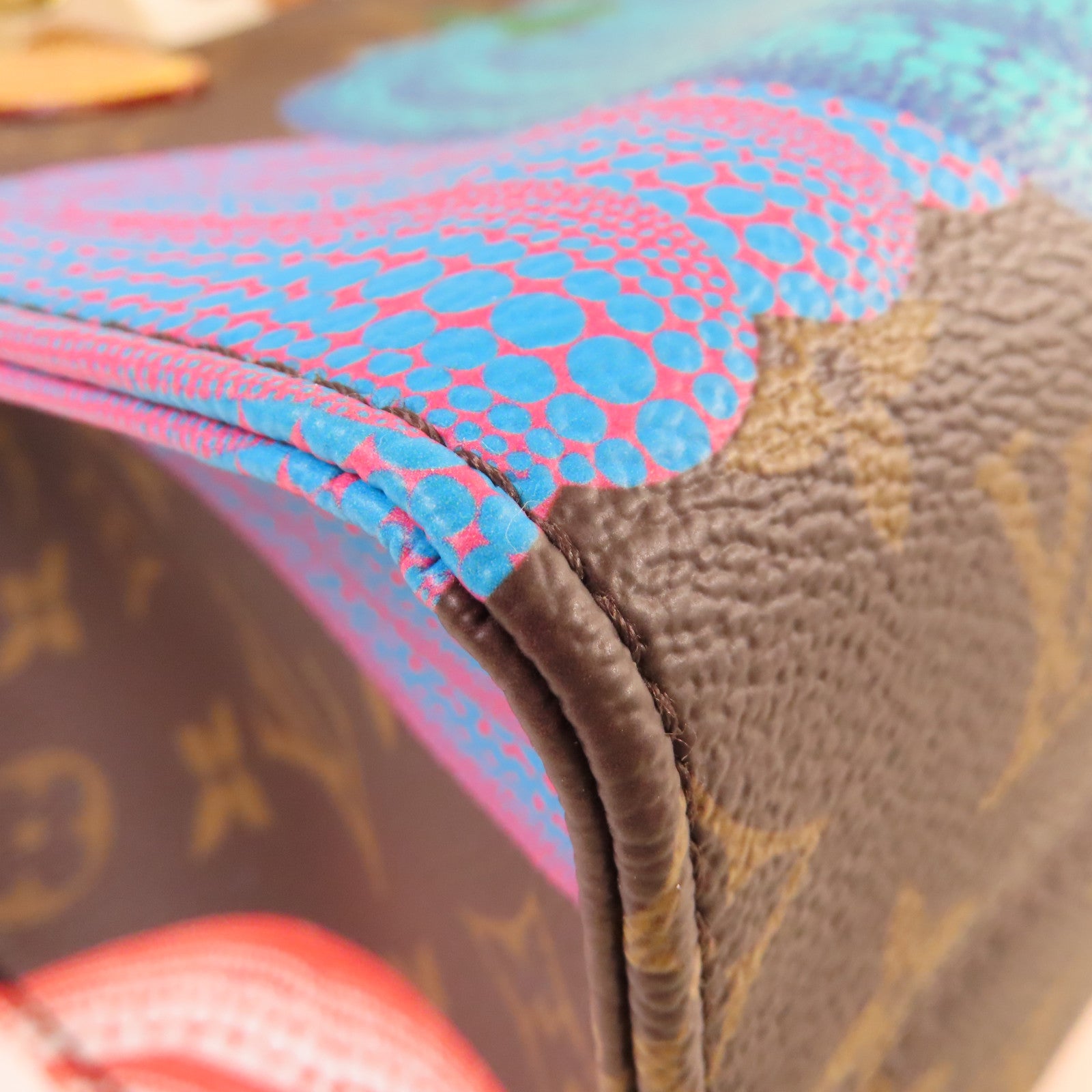 LOUIS VUITTON Monogram LV x YK OnTheGo PM 2Way Shoulder Bag金扣手挽肩背兩用袋啡色/彩色