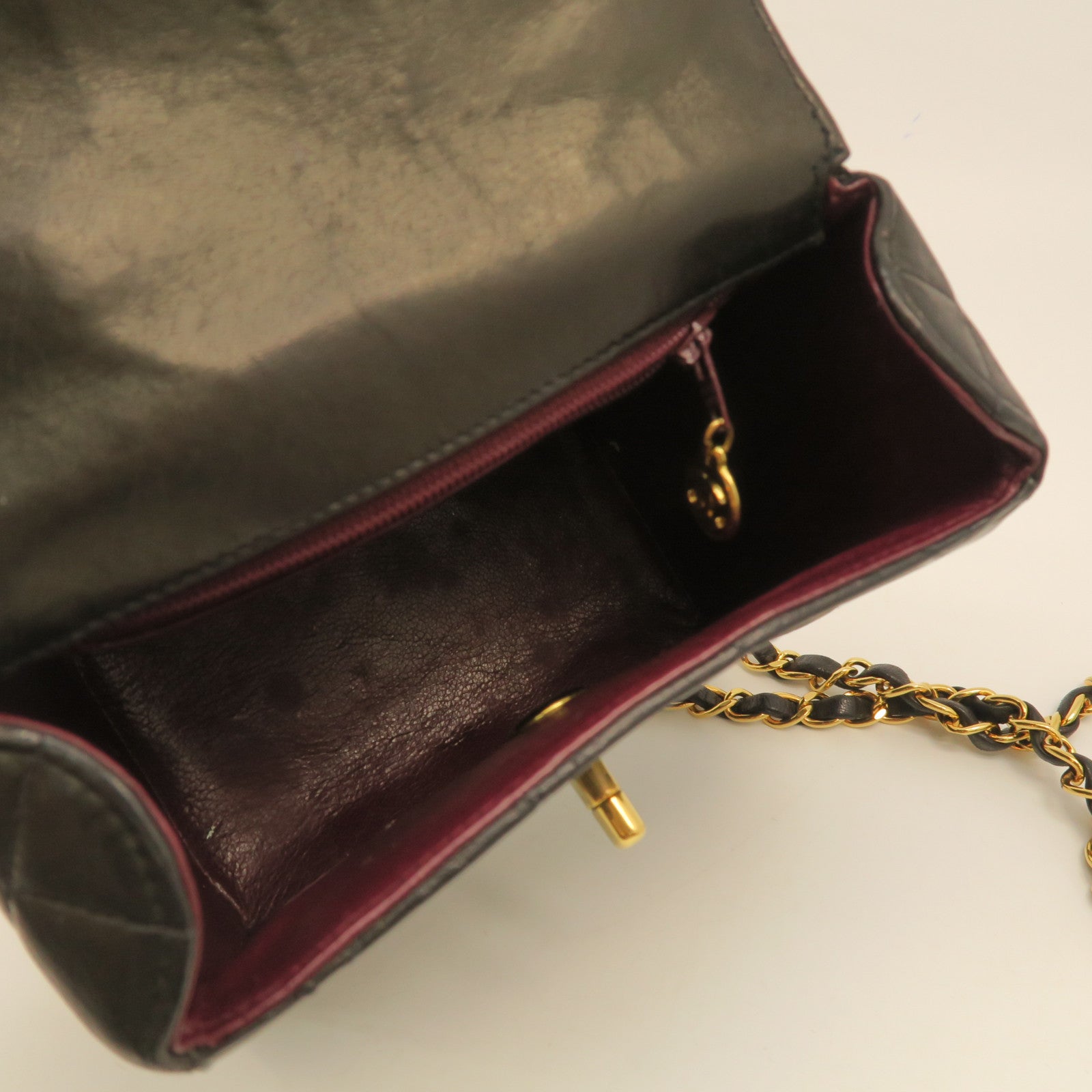CHANEL 菱格羊皮皮革Chain Shoulder Bag金扣链带肩背袋黑色