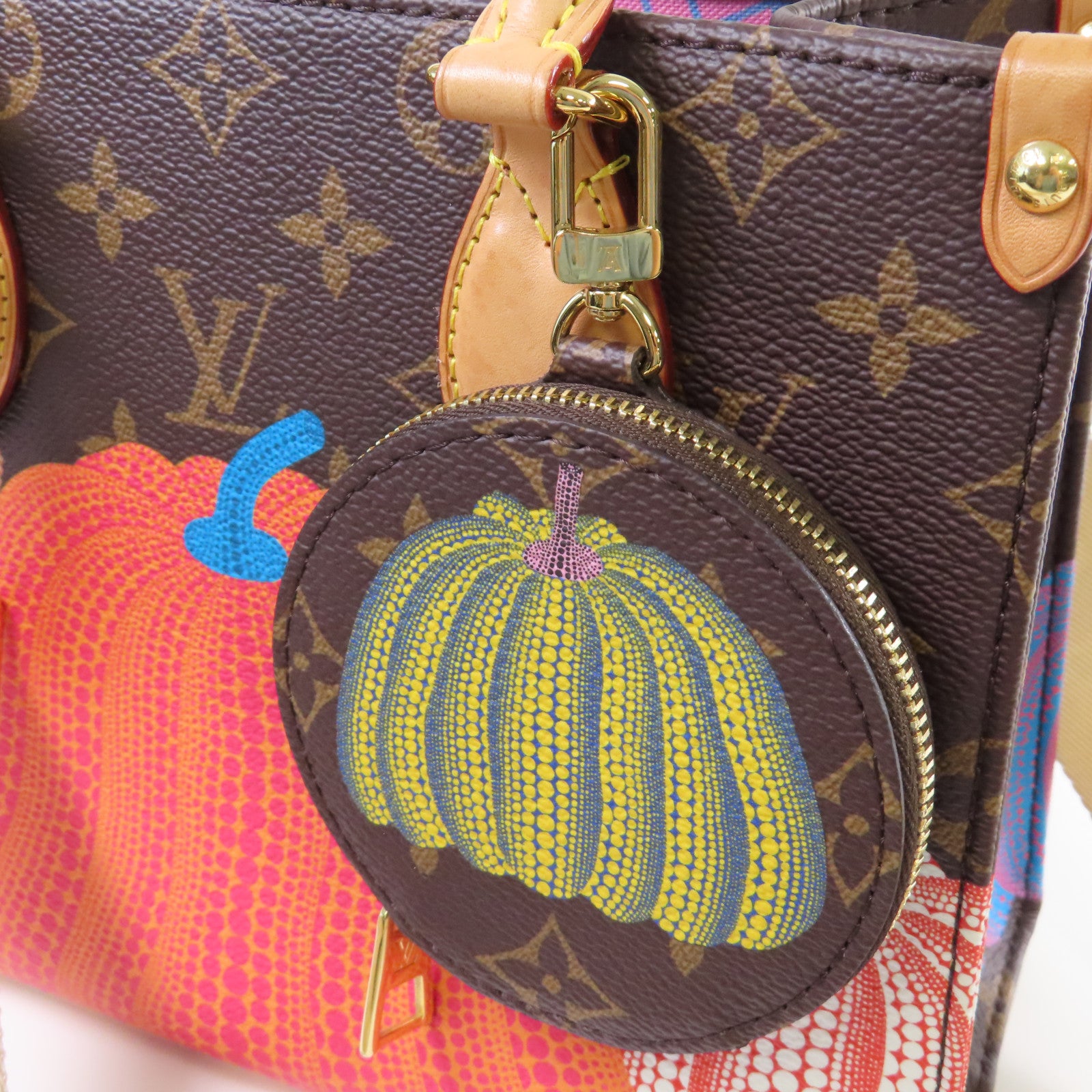 LOUIS VUITTON Monogram LV x YK OnTheGo PM 2Way Shoulder Bag金扣手挽肩背兩用袋啡色/彩色