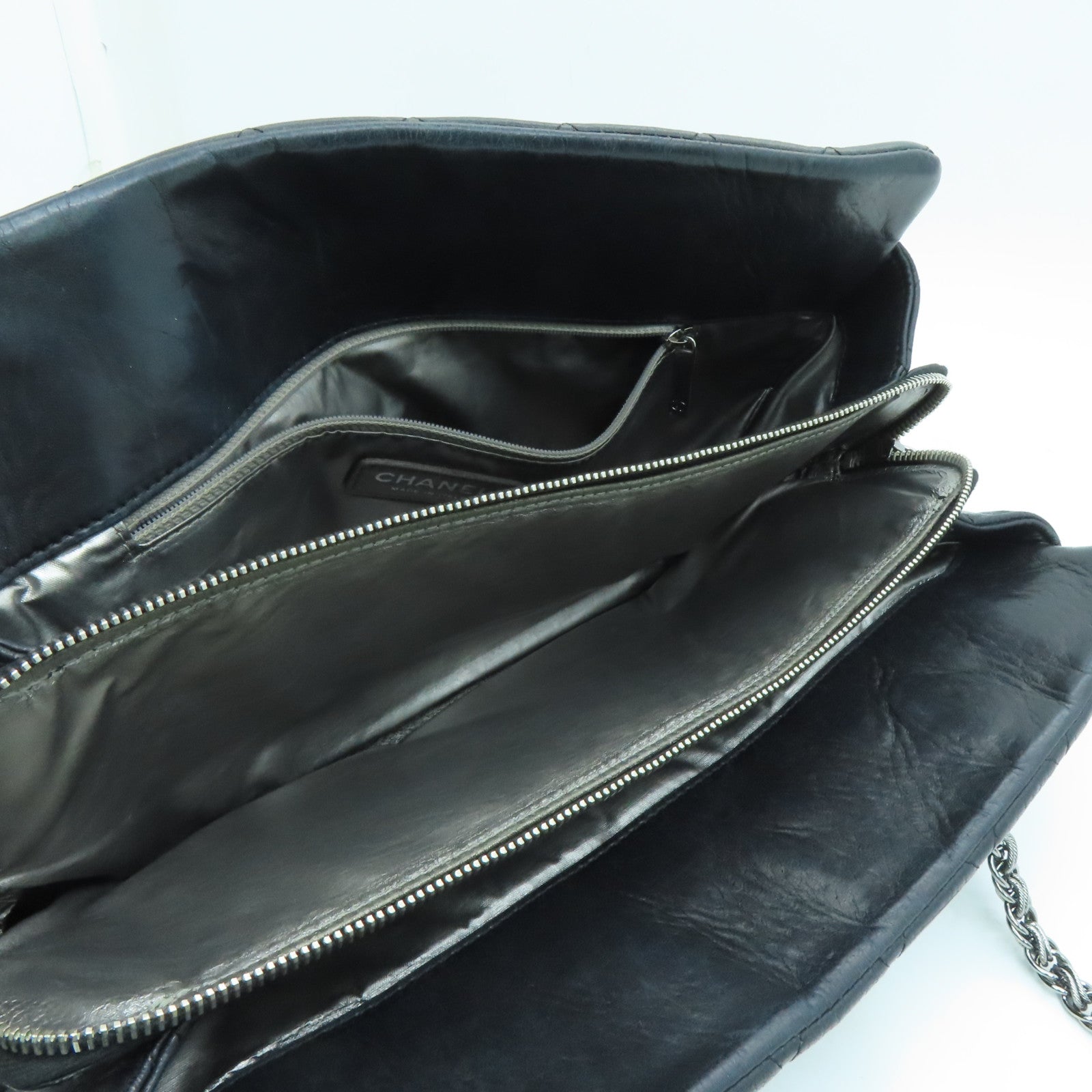 CHANEL rhombus sheepskin leather Shoulder Bag silver buckle chain shoulder bag black