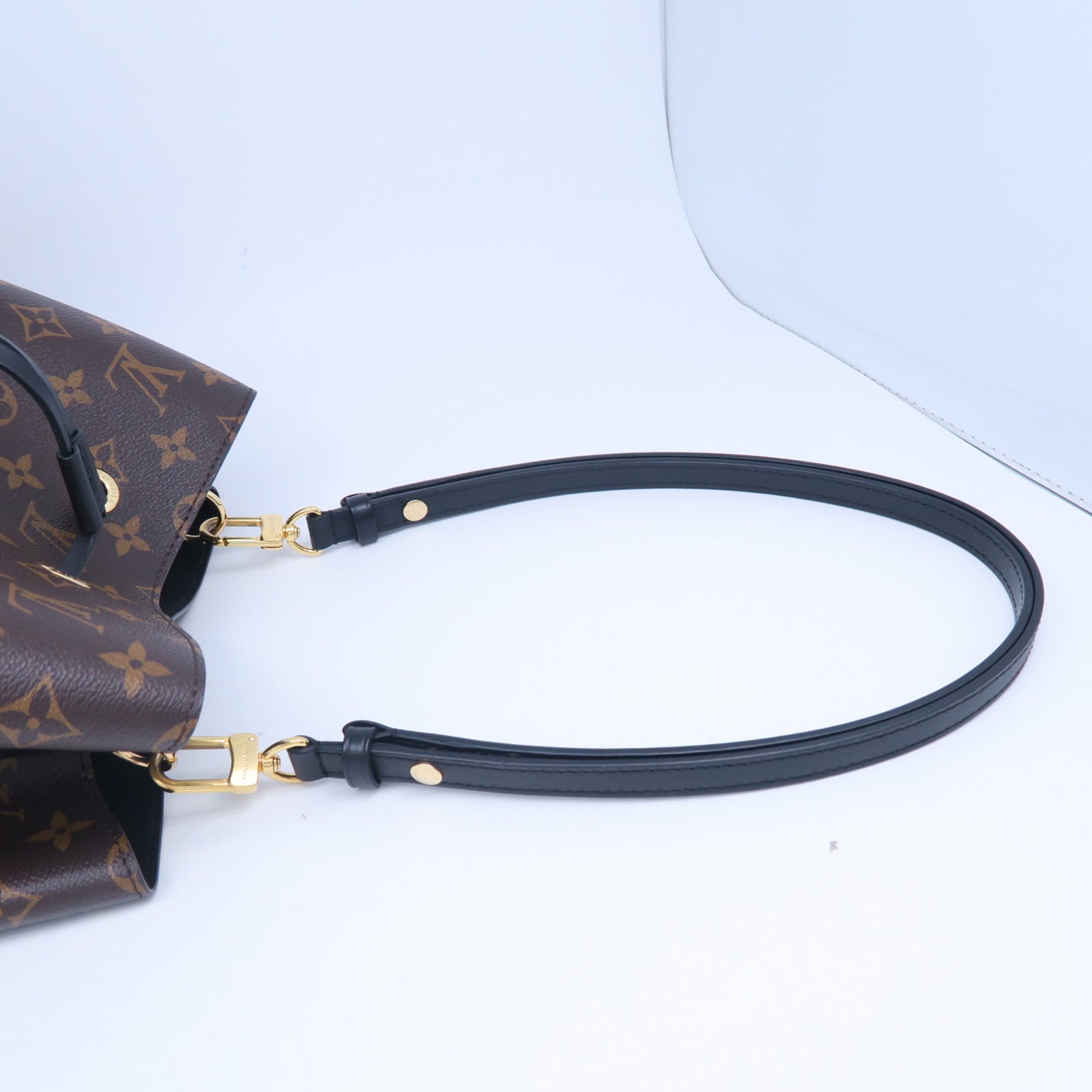 LOUIS VUITTON Monogram Neo Noe MM金扣肩背袋啡色