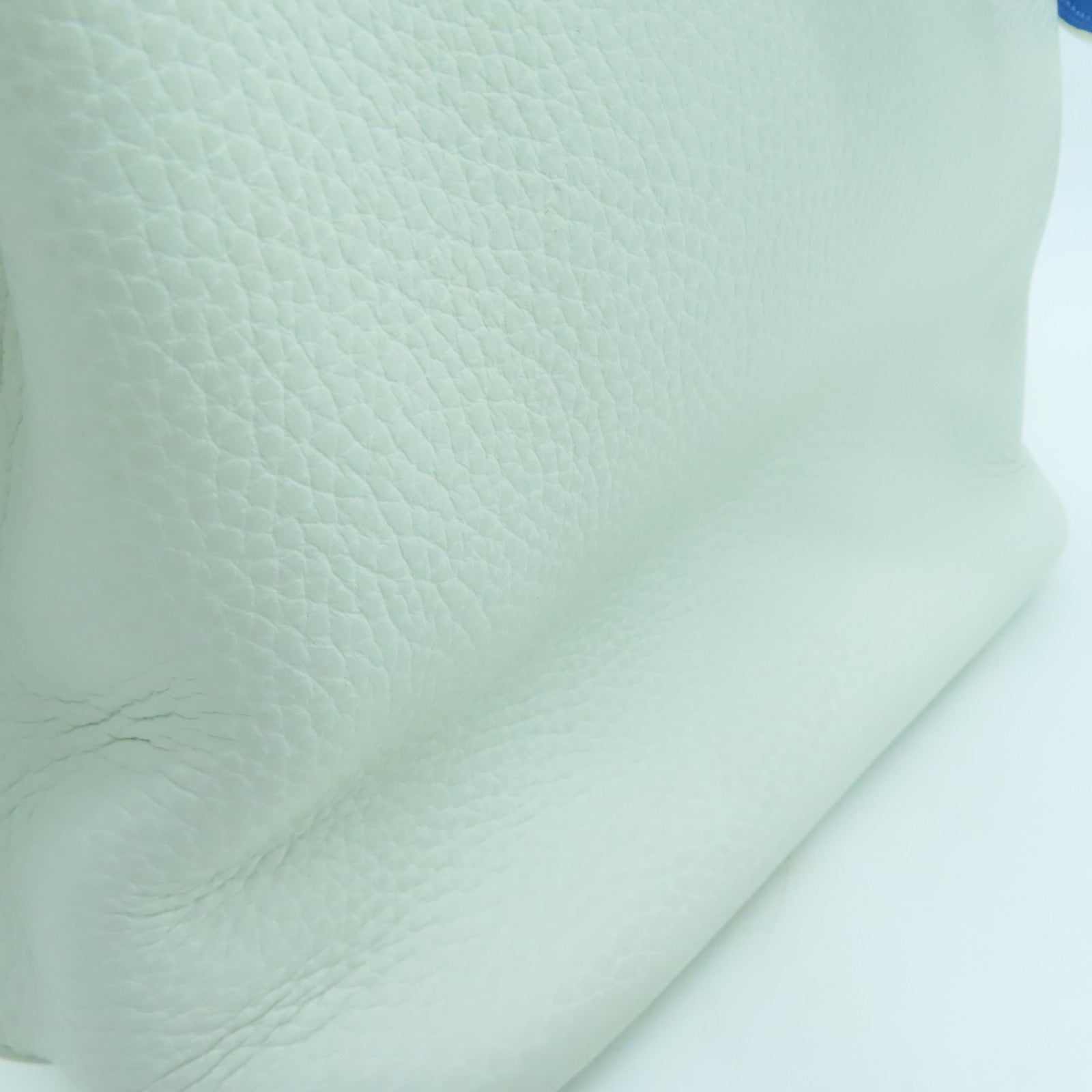 HERMES Clemence皮革So Kelly 22银扣肩背袋White/Bleu Mykonos白色/希腊蓝色