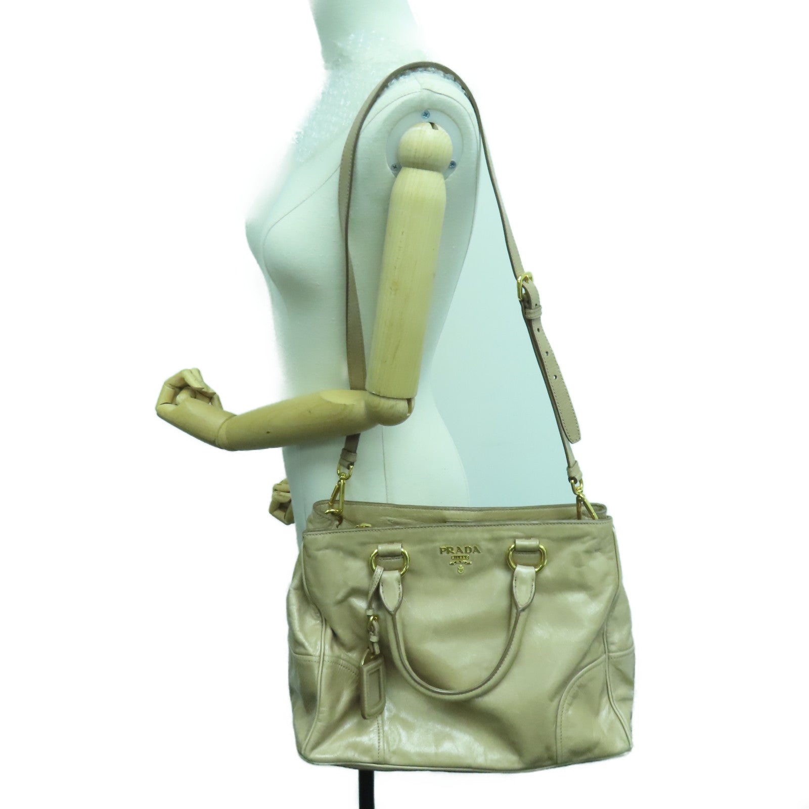 PRADA 牛皮皮革Shoulder Bag金扣手挽肩背两用袋米色