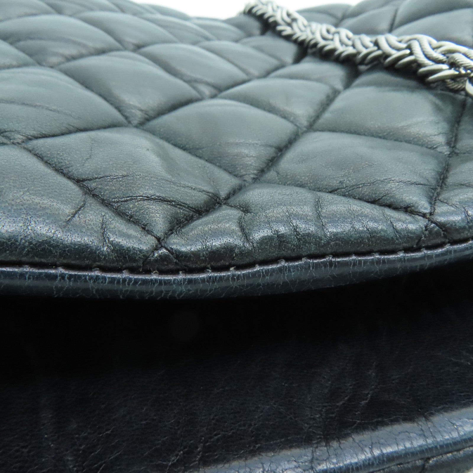 CHANEL rhombus sheepskin leather Shoulder Bag silver buckle chain shoulder bag black