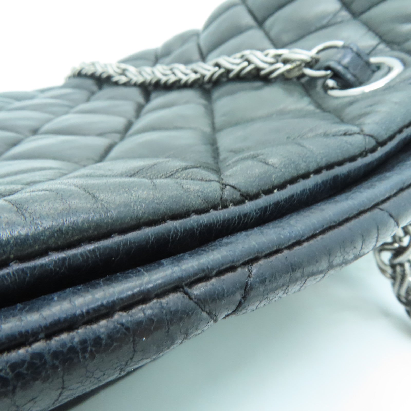CHANEL rhombus sheepskin leather Shoulder Bag silver buckle chain shoulder bag black