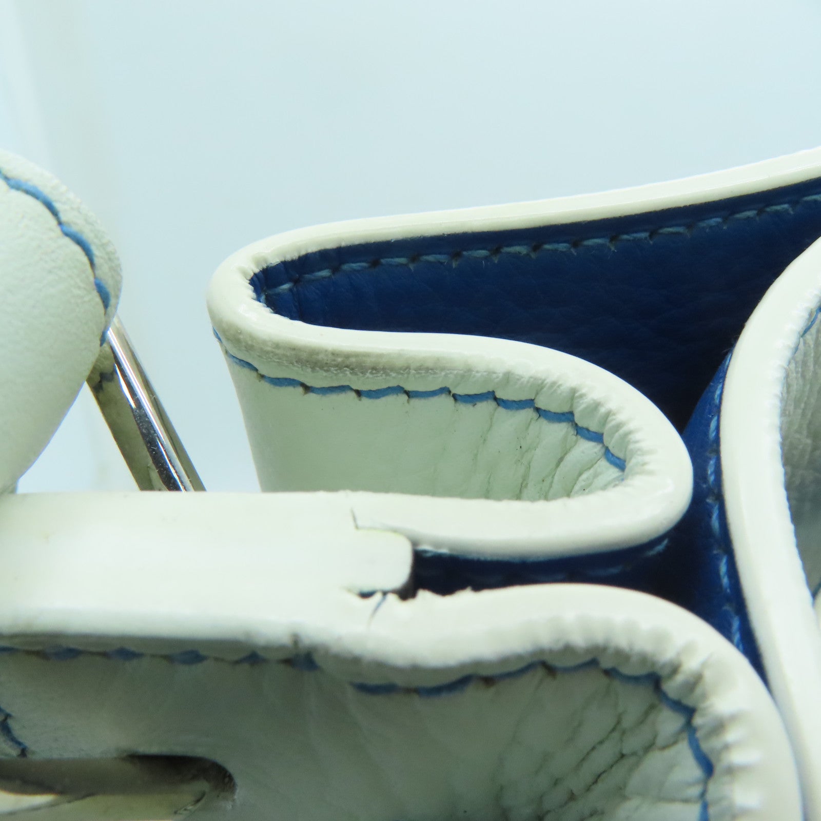 HERMES Clemence皮革So Kelly 22银扣肩背袋White/Bleu Mykonos白色/希腊蓝色
