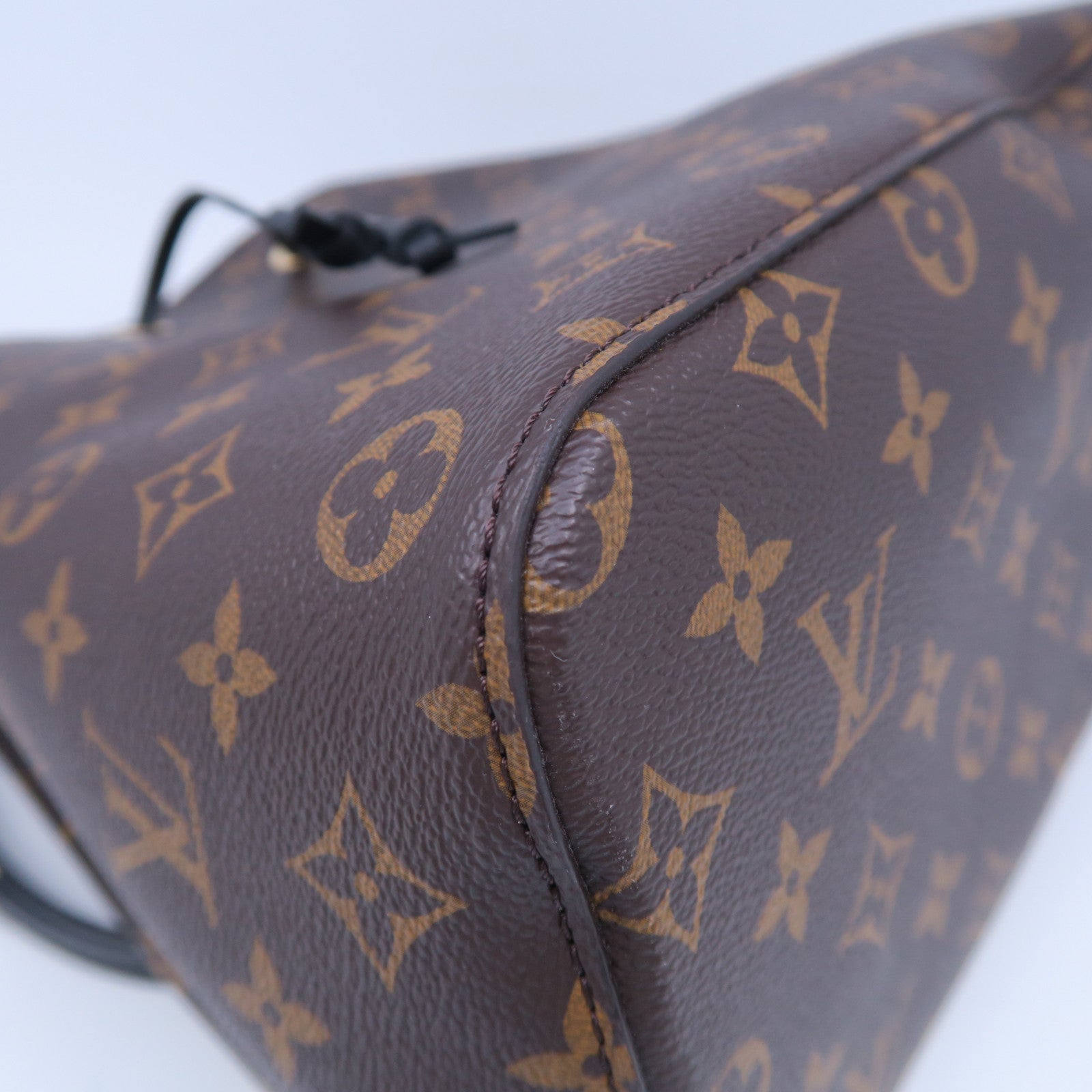 LOUIS VUITTON Monogram Neo Noe MM金扣肩背袋啡色