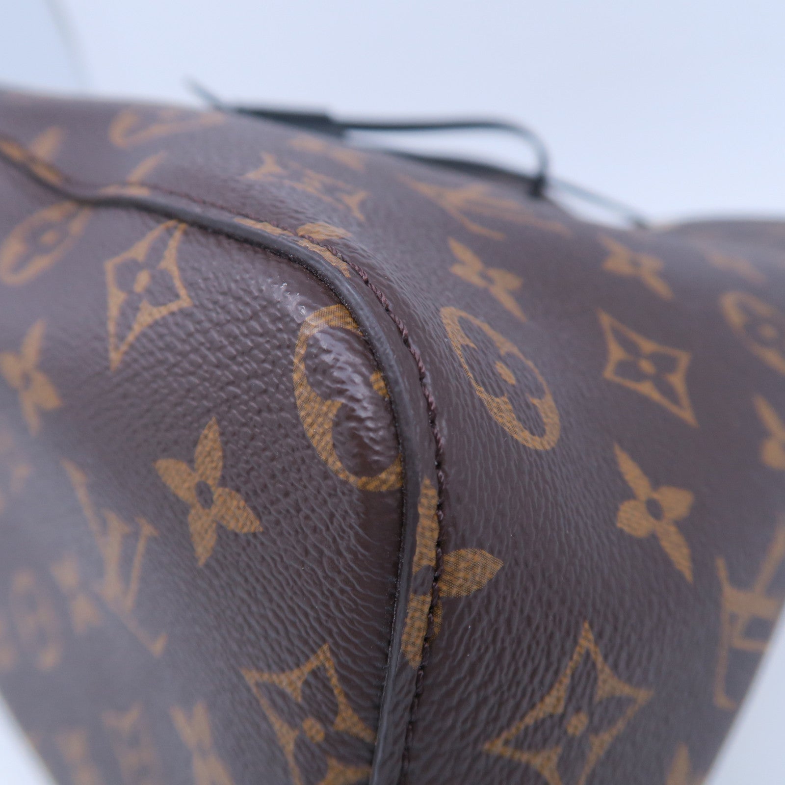 LOUIS VUITTON Monogram Neo Noe MM金扣肩背袋啡色