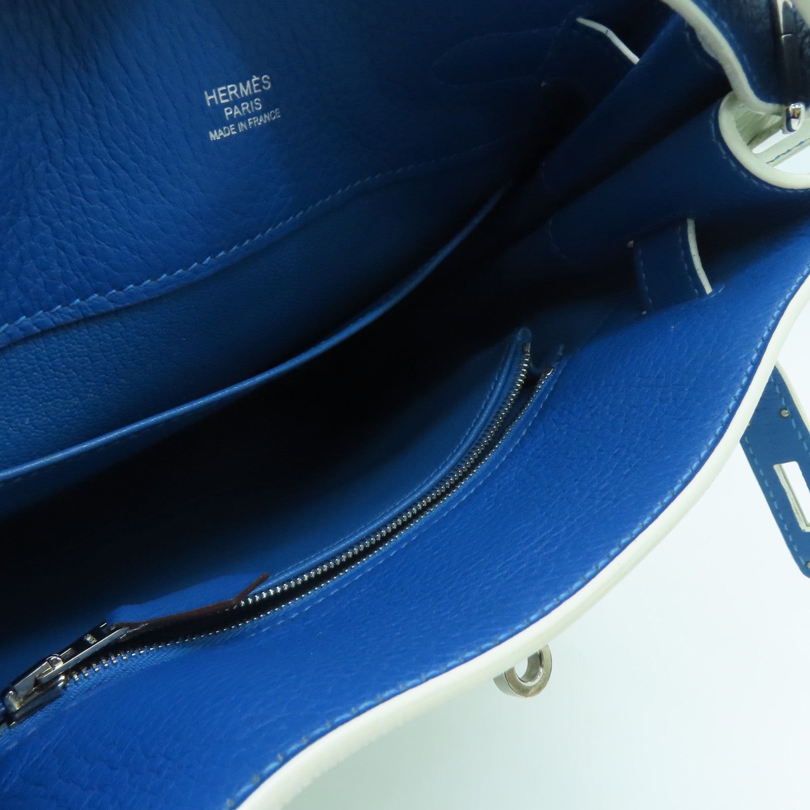 HERMES Clemence皮革So Kelly 22银扣肩背袋White/Bleu Mykonos白色/希腊蓝色