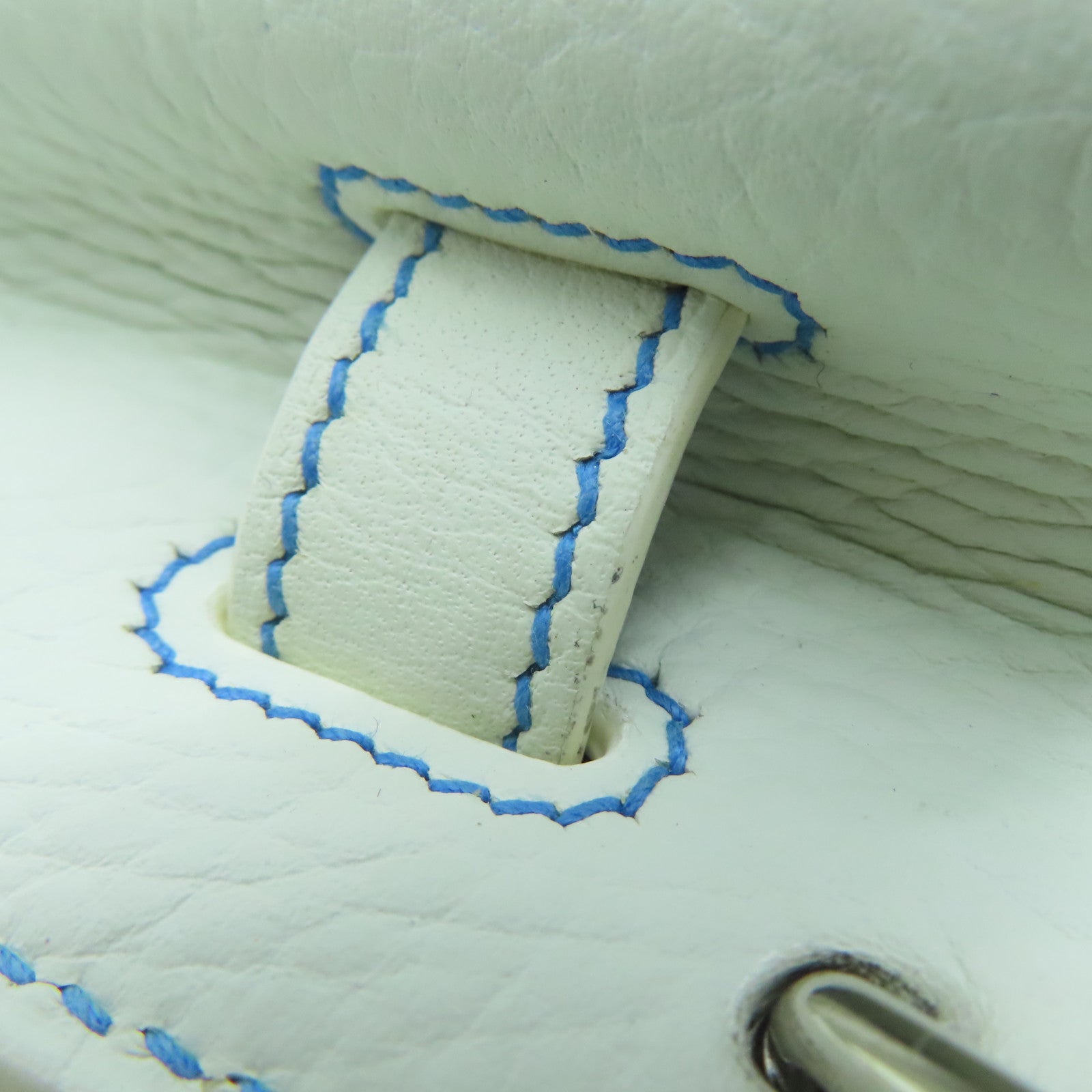 HERMES Clemence皮革So Kelly 22银扣肩背袋White/Bleu Mykonos白色/希腊蓝色