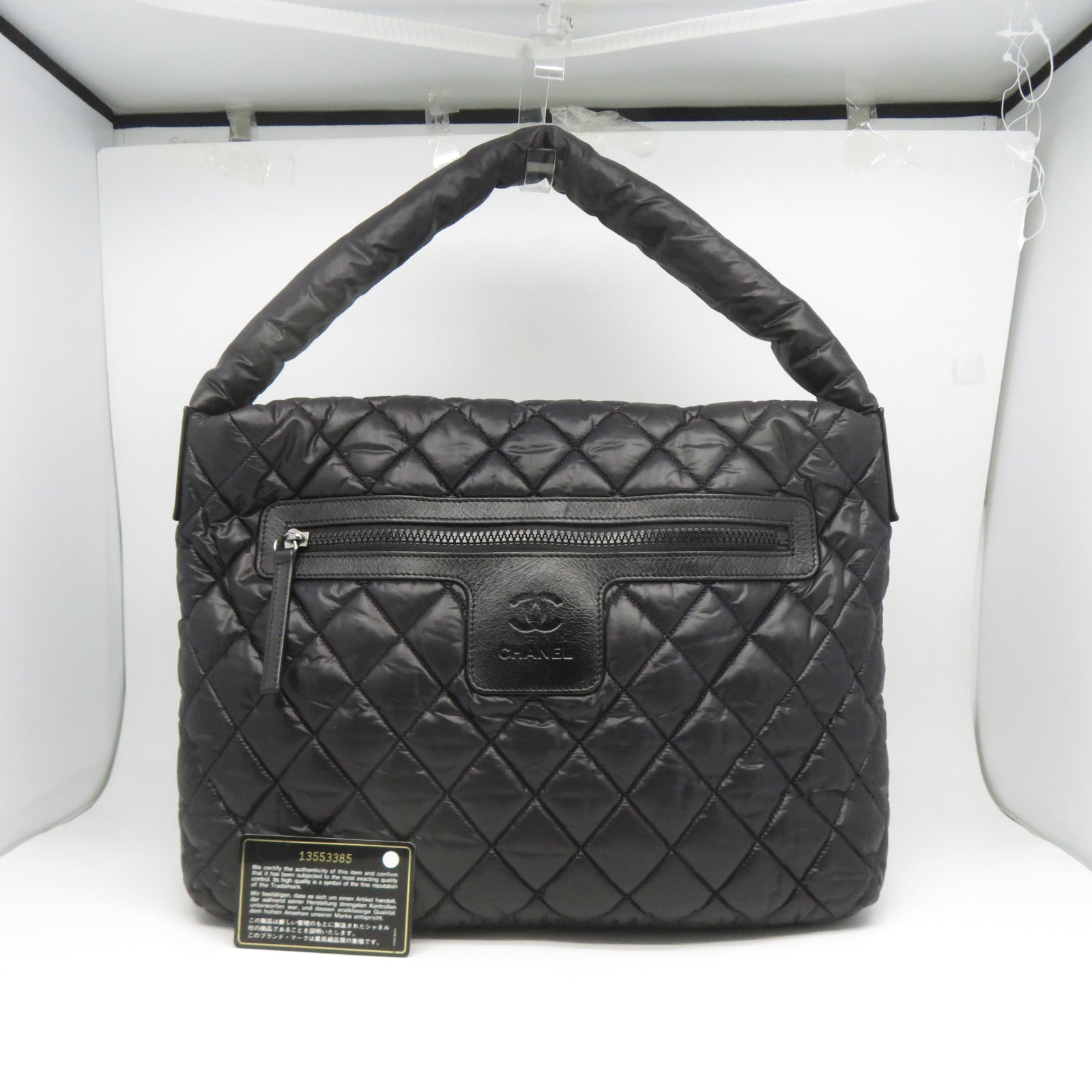 CHANEL 菱格尼龍Shoulder Bag銀扣肩背袋黑色