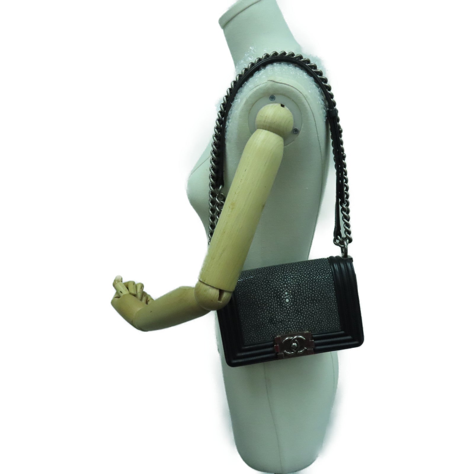 CHANEL 魔鬼魚皮革/牛皮皮革Chain Shoulder Bag銀扣鏈帶肩背袋黑色