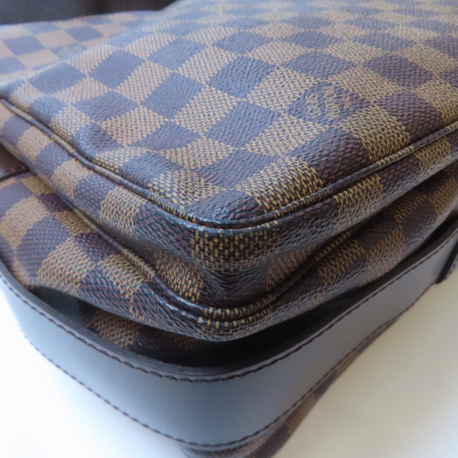 LOUIS VUITTON Damier Naviglio金扣肩背袋啡色