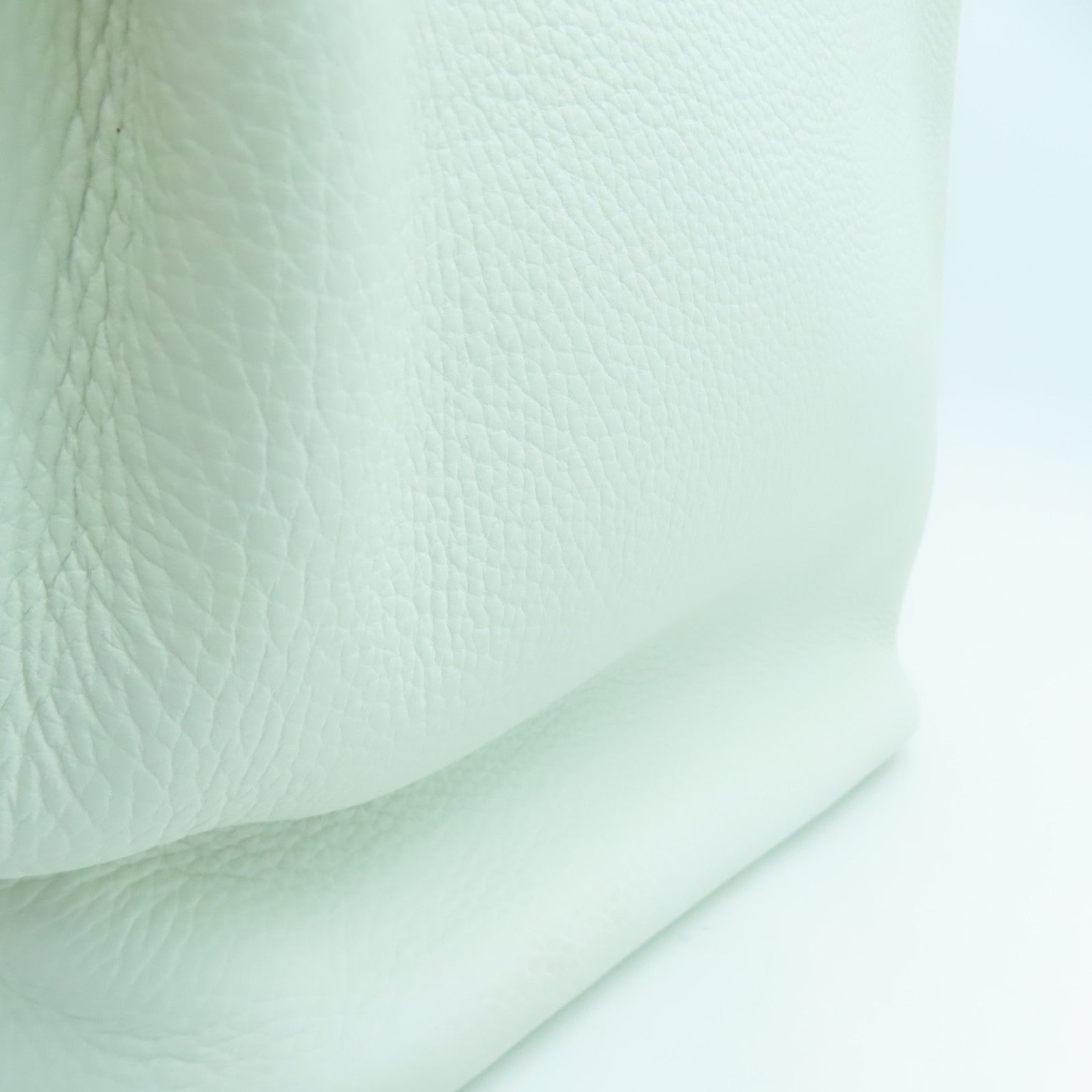 HERMES Clemence皮革So Kelly 22银扣肩背袋White/Bleu Mykonos白色/希腊蓝色