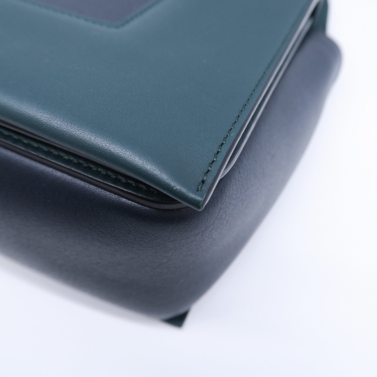 CELINE 牛皮皮革Frame Bag金扣肩背袋深藍色/綠色