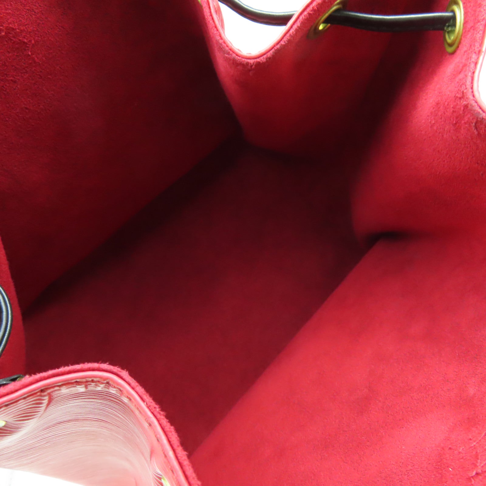 LOUIS VUITTON Epi Petit Noe Bicolor金扣肩背袋紅色/黑色