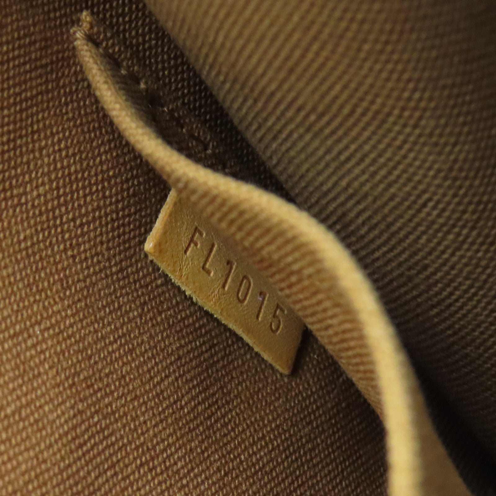LOUIS VUITTON Monogram Popincourt Haut Gold Buckle Shoulder Bag Brown