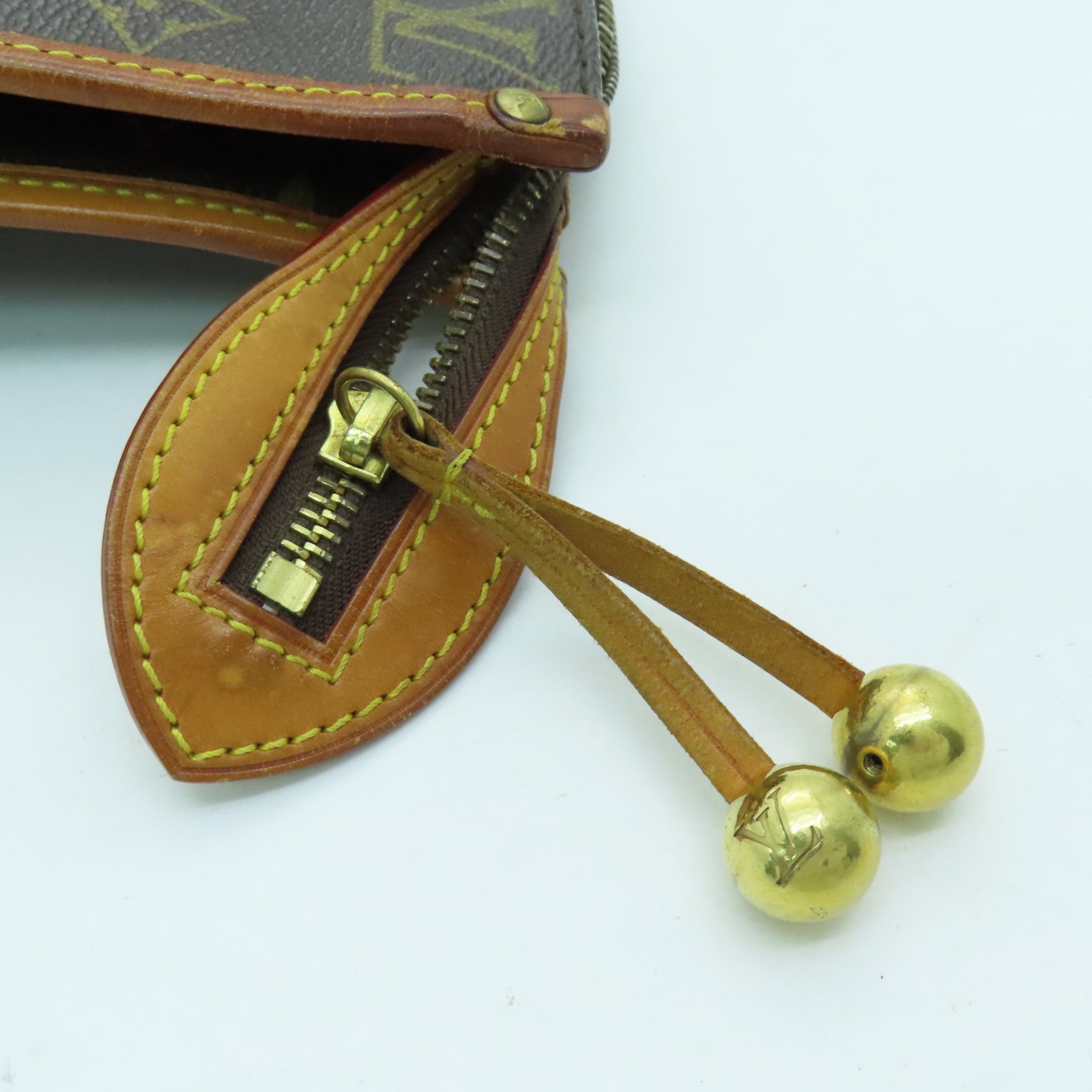LOUIS VUITTON Monogram Popincourt Haut Gold Buckle Shoulder Bag Brown