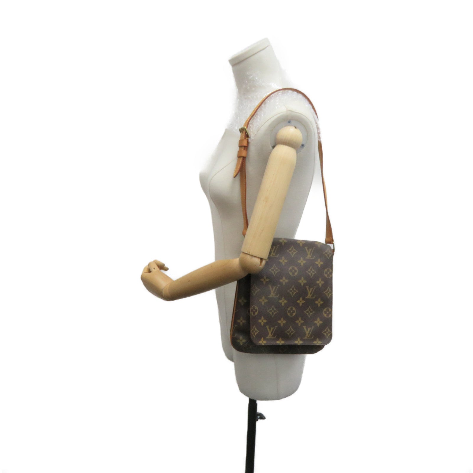 LOUIS VUITTON Monogram Musette Salsa Shoulder Bag brown