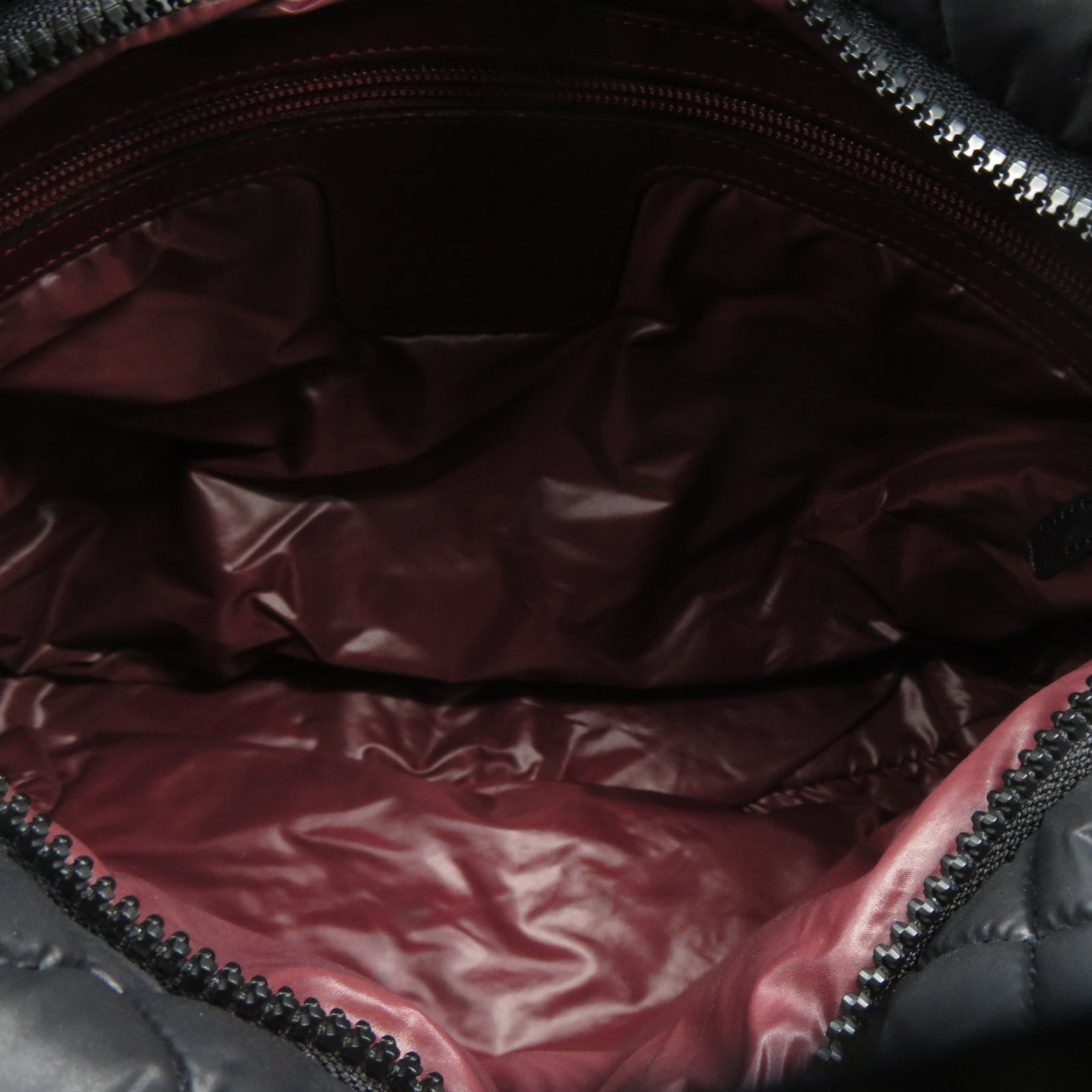 CHANEL 菱格尼龍Shoulder Bag銀扣肩背袋黑色