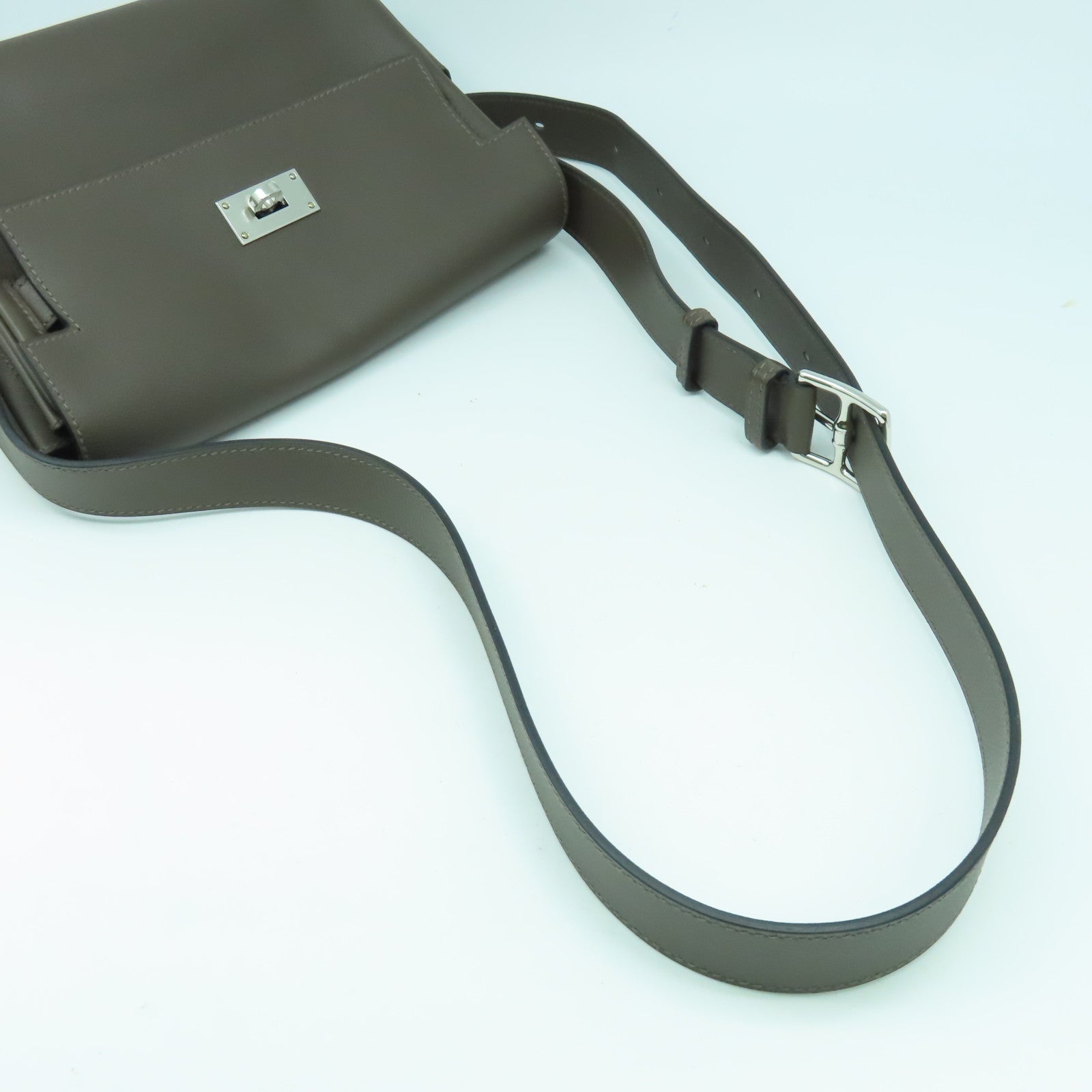 HERMES Evercolor皮革Kelly Messenger PM銀扣肩背袋Ecorce樹皮色