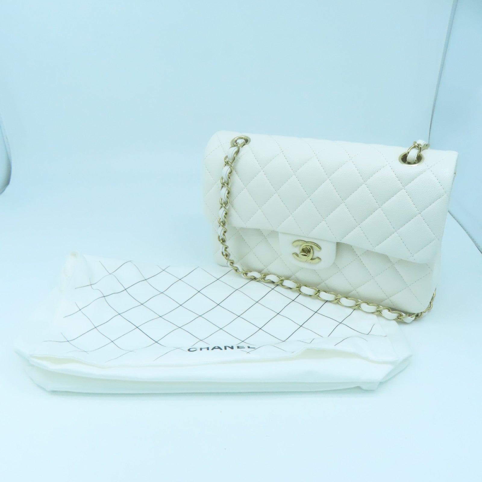 CHANEL rhombic cowhide leather Chain Shoulder gold buckle chain shoulder bag white