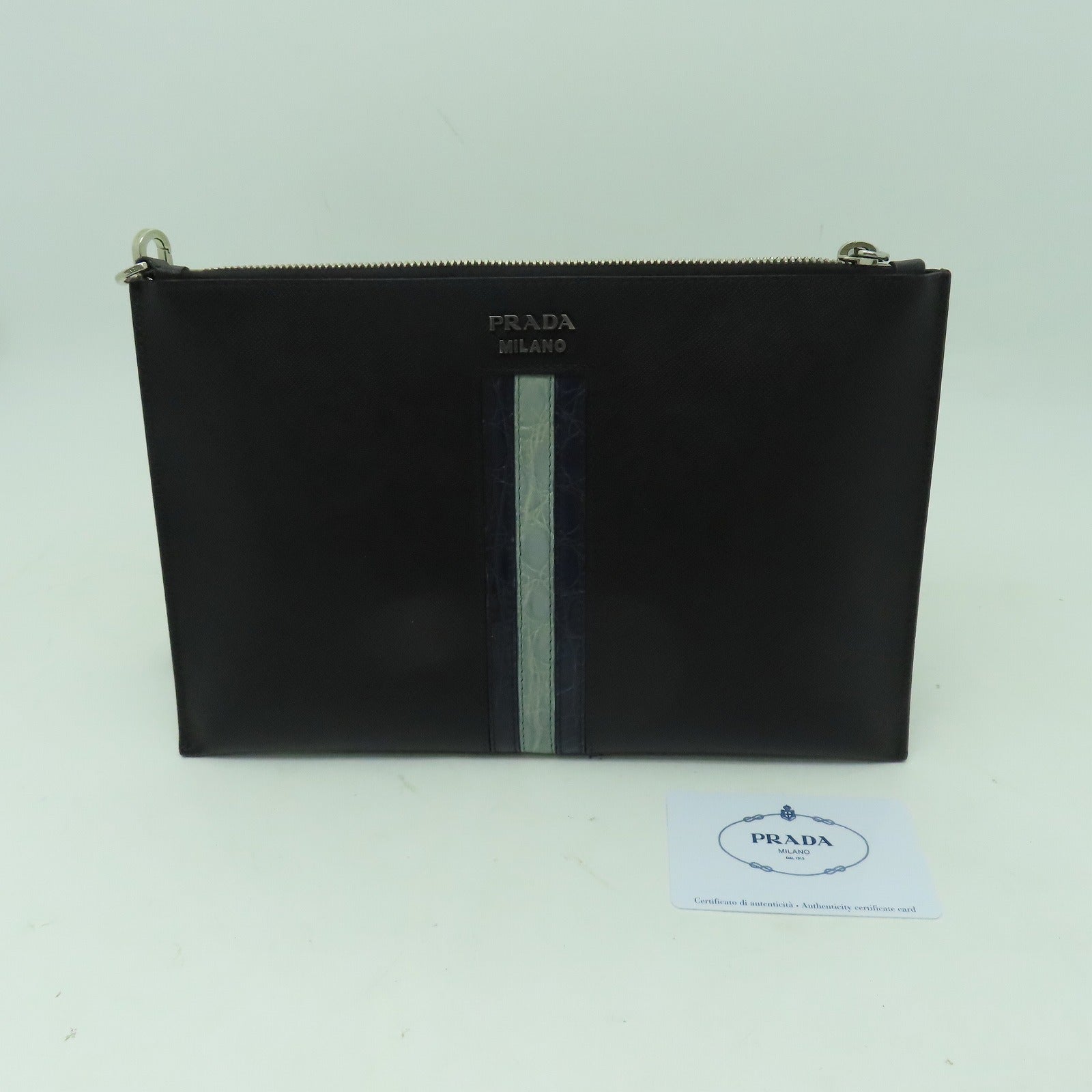 PRADA Saffiano皮革Clutch Bag銀扣手拿包黑色
