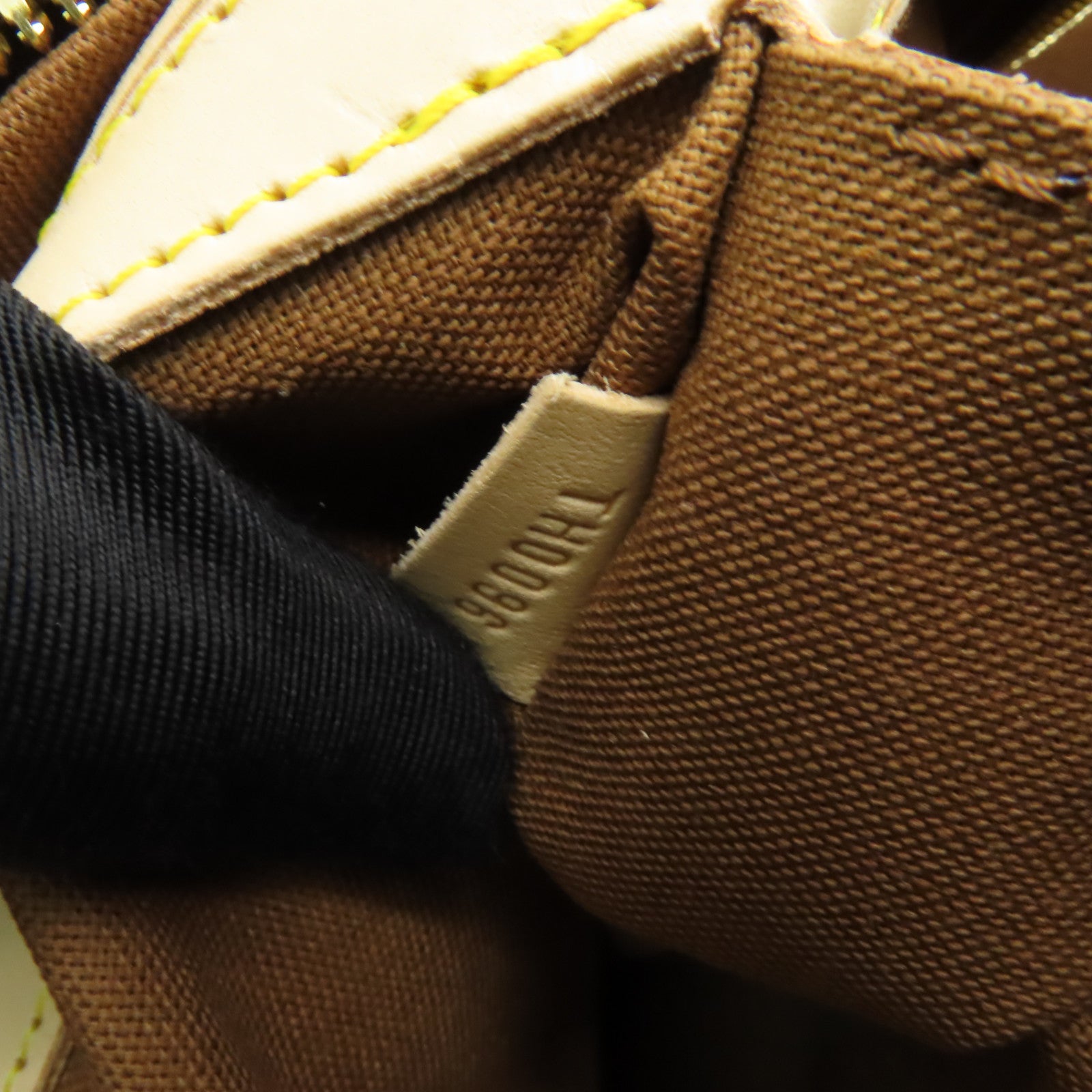 LOUIS VUITTON Monogram CarryAll Travel Bag金扣旅行袋啡色