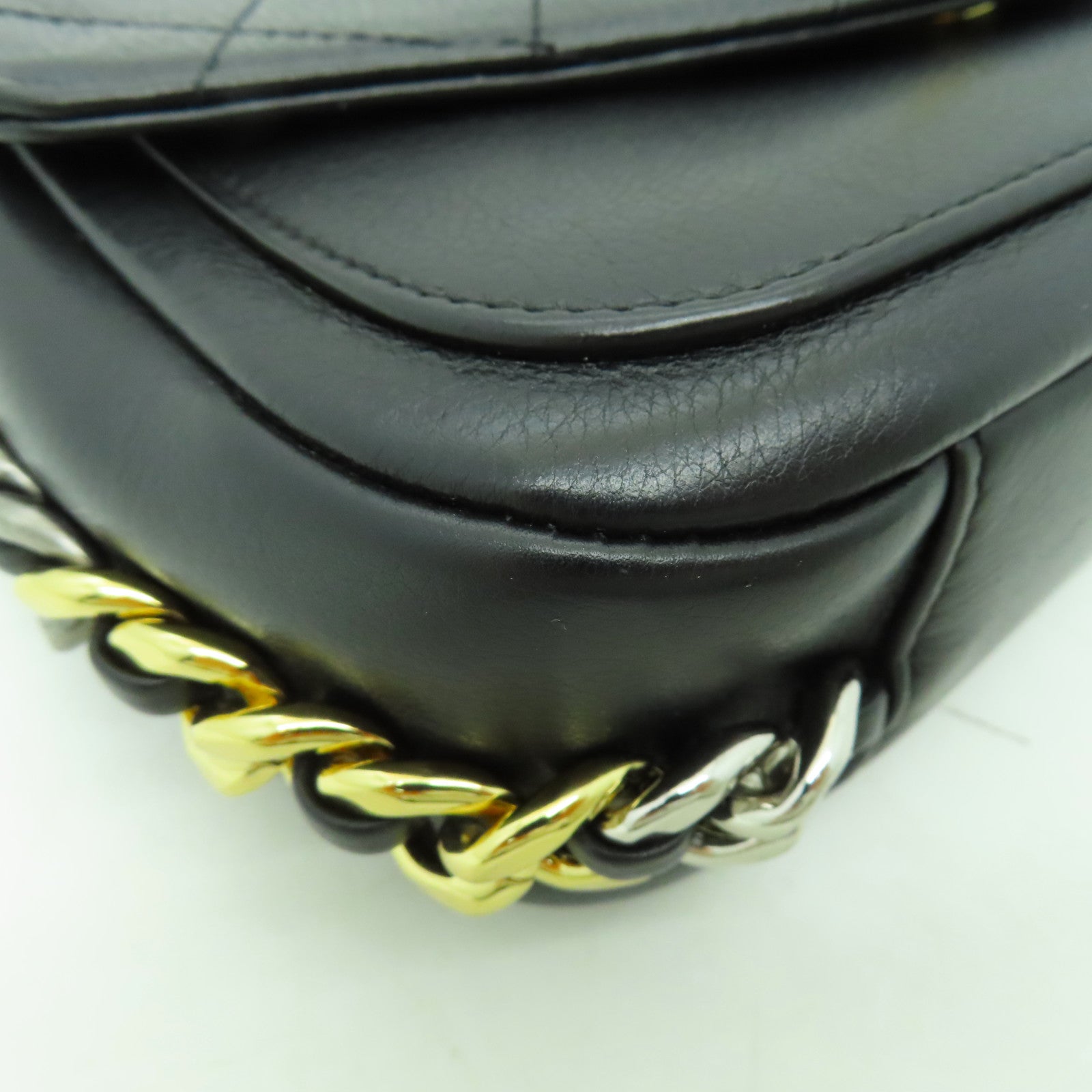 CHANEL 菱格牛皮皮革Chain Shoulder鏈帶肩背袋黑色