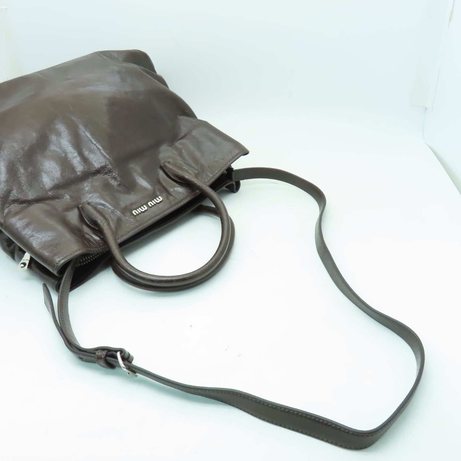 Miu Miu 牛皮皮革2 Way Shoulder銀扣手挽肩背兩用袋啡色