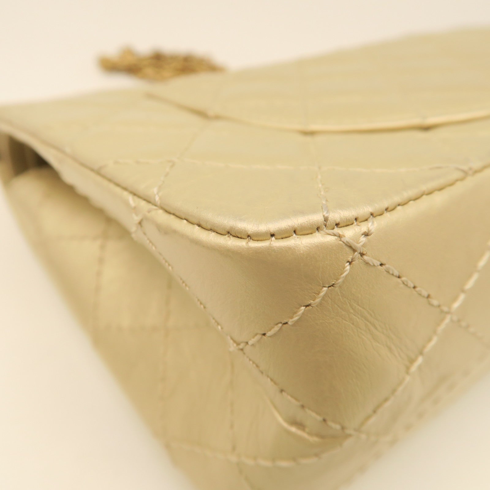 CHANEL rhombic cowhide leather Chain Shoulder gold buckle chain strap shoulder bag gold