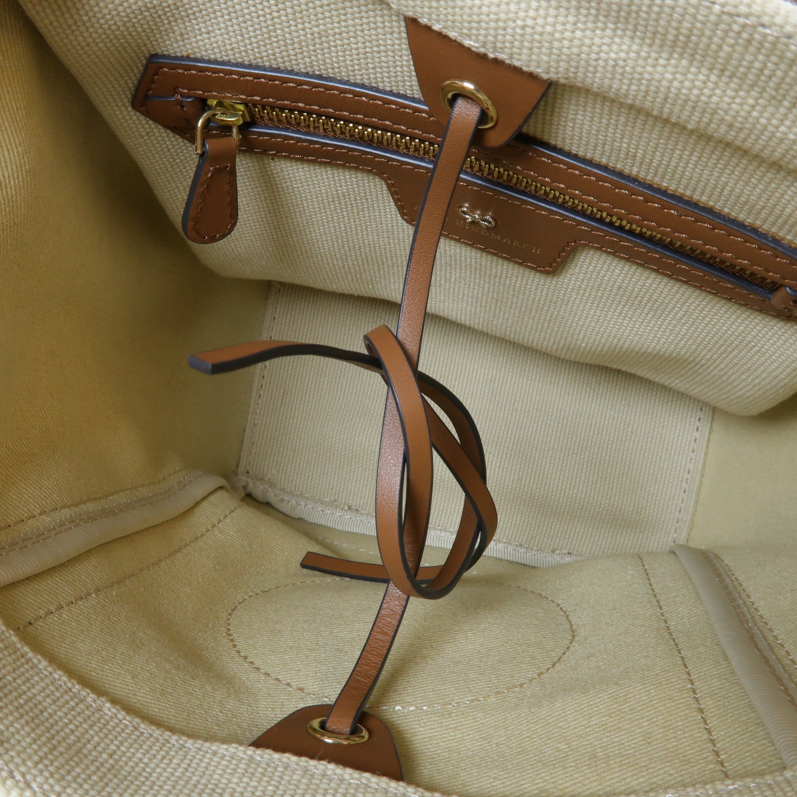 Anya Hindmarch 帆布Handbag金扣手挽袋米色/彩色