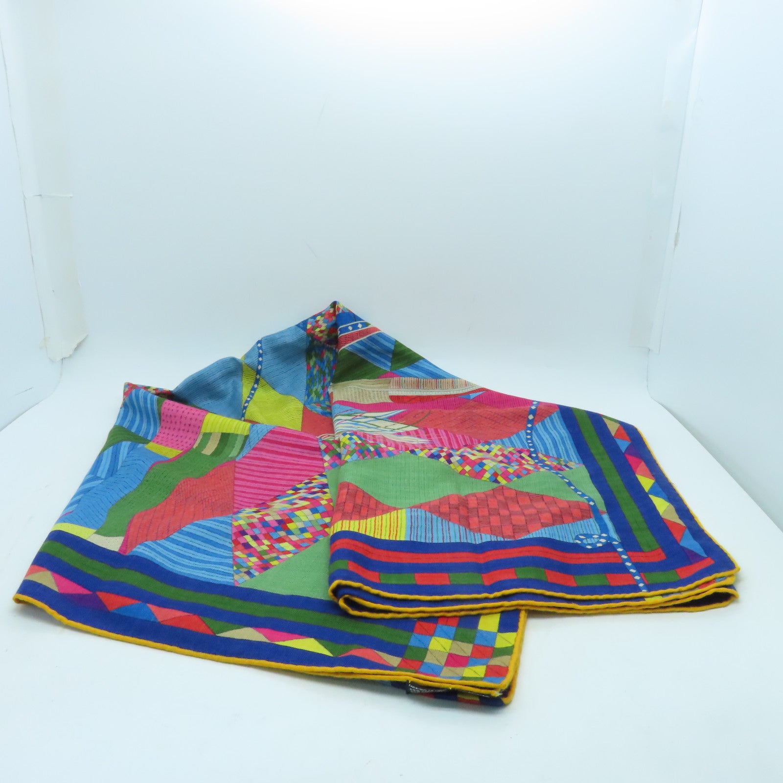 HERMES 羊絨Scarf圍巾彩色