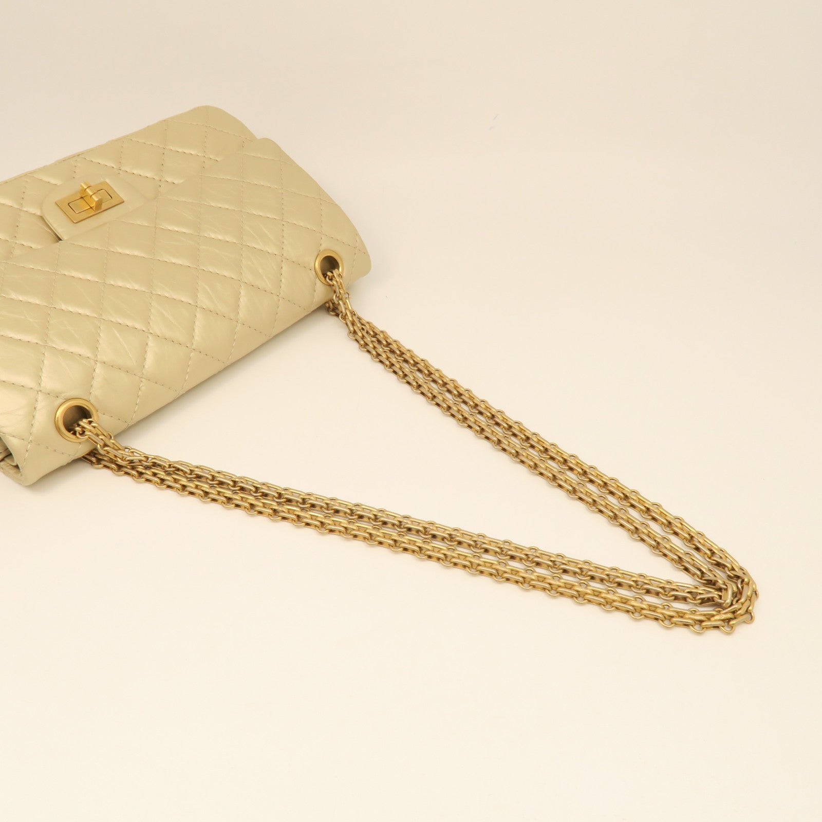 CHANEL rhombic cowhide leather Chain Shoulder gold buckle chain strap shoulder bag gold