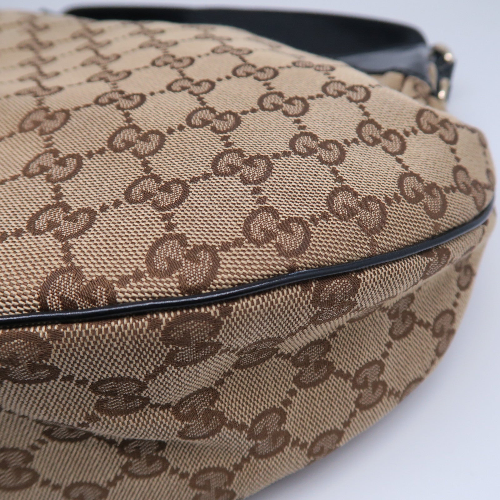 GUCCI 帆布Shoulder Bag金扣肩背袋黑色/啡色