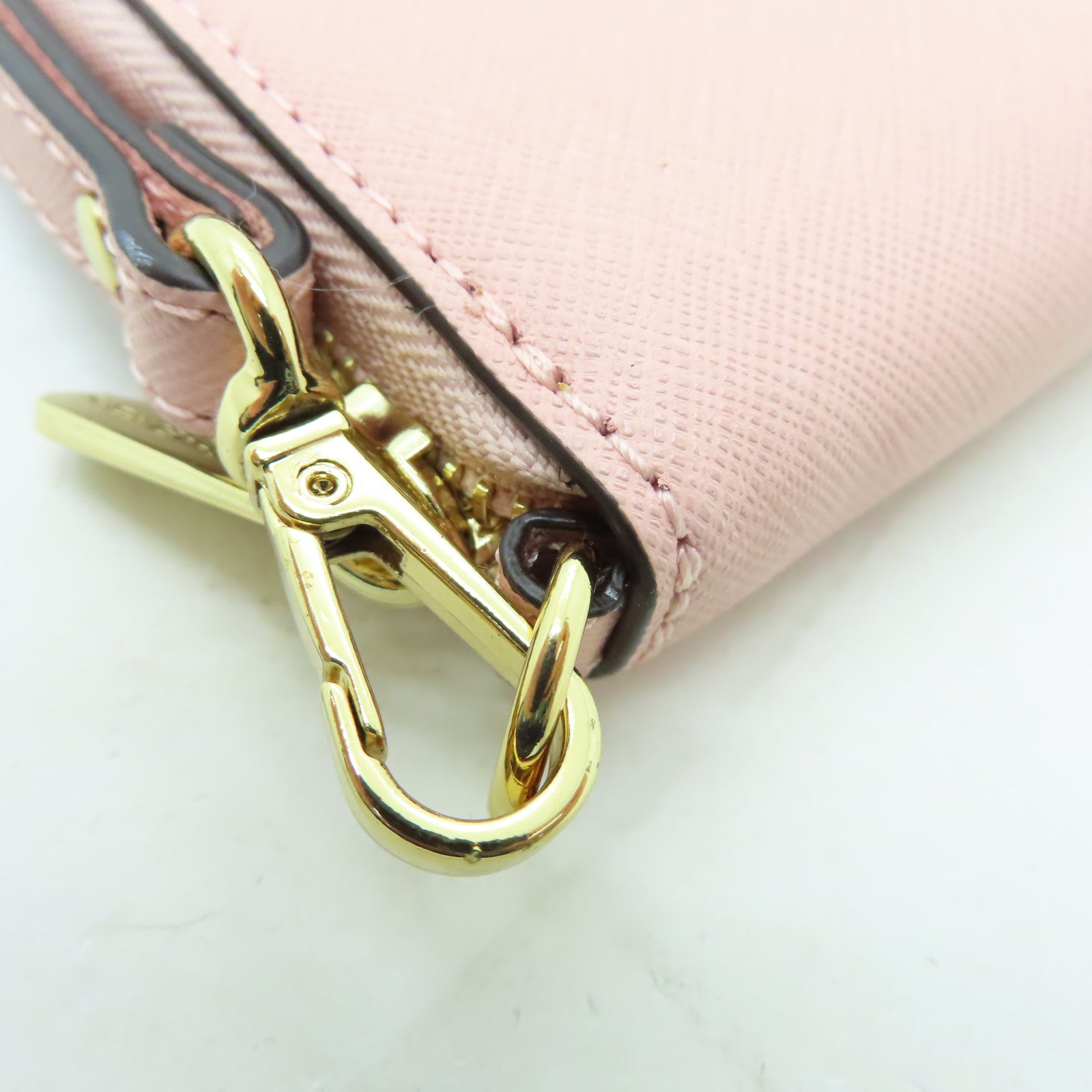 Michael Kors 牛皮皮革Pouch Wallet with Handle金扣長錢包粉紅色