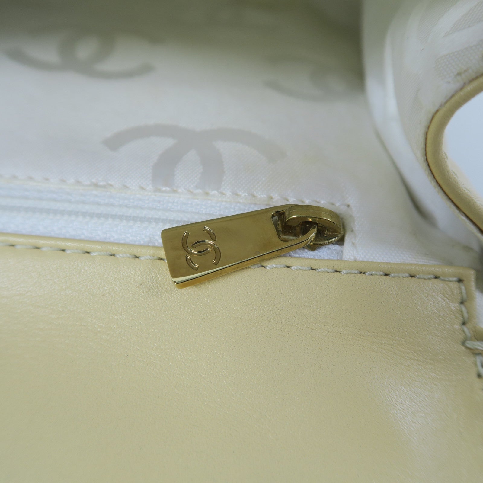 CHANEL 菱格牛皮皮革Handbag金扣手挽袋黃色