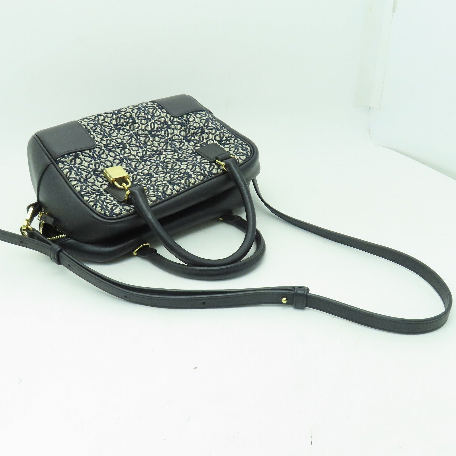 LOEWE 牛皮皮革/帆布Amazon 19金扣手挽肩背兩用袋黑色