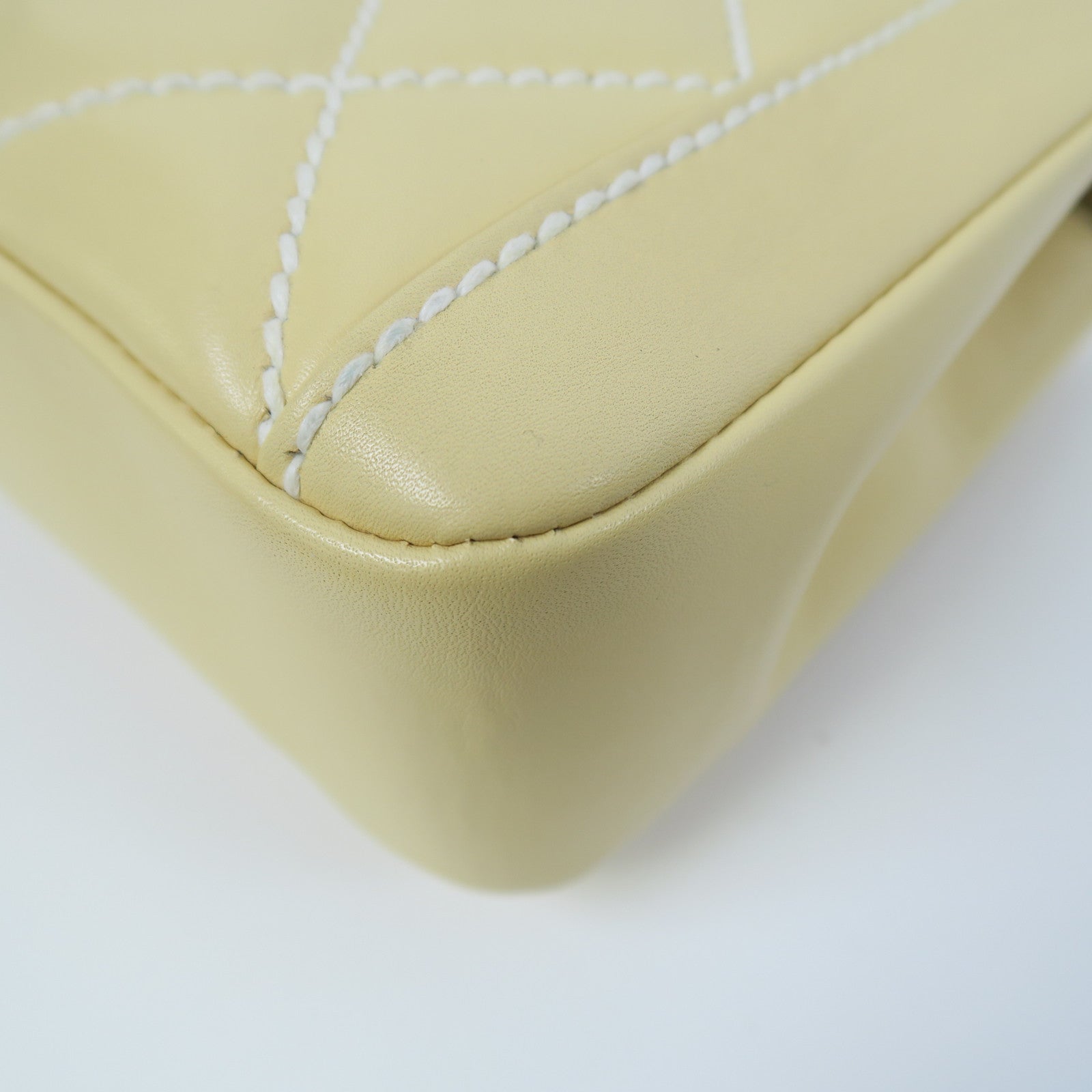 CHANEL 菱格牛皮皮革Handbag金扣手挽袋黃色