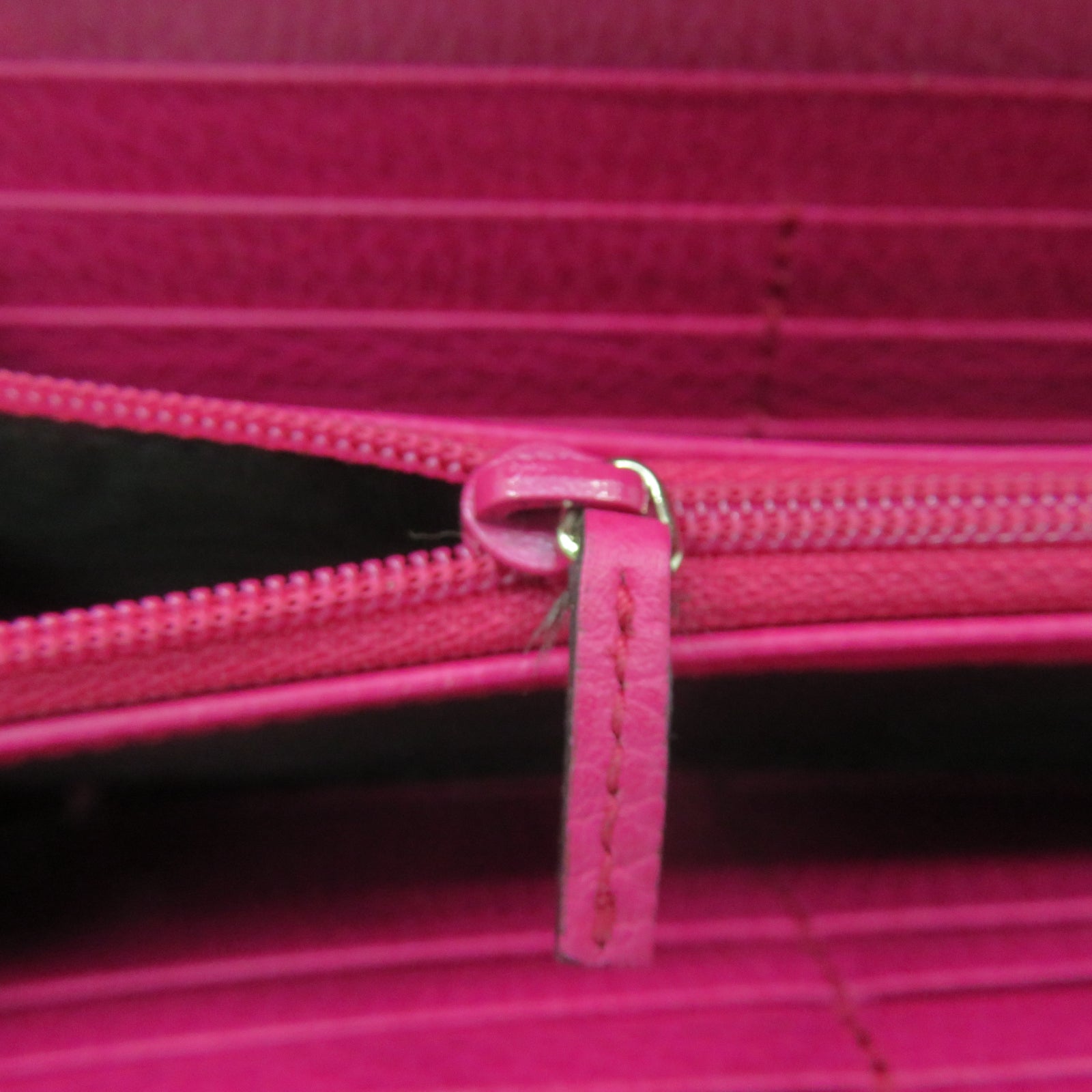 GUCCI [Sharp Discount] Cowhide Leather Wallet Gold Buckle Wallet Pink