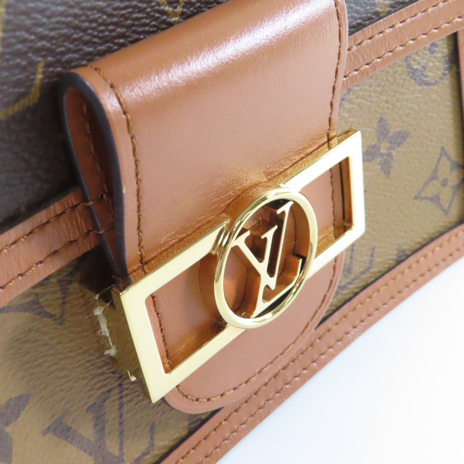 LOUIS VUITTON Monogram Mini Dauphine Shoulder Bag金扣肩背袋啡色