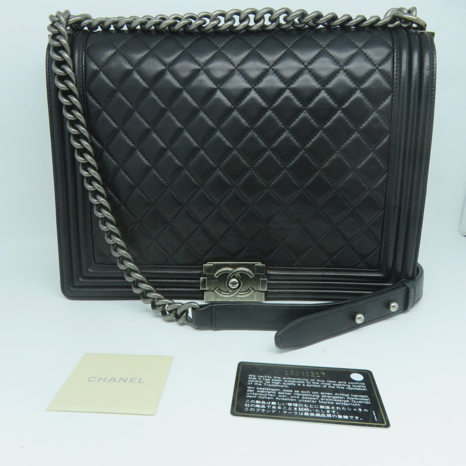 CHANEL 菱格羊皮皮革Boy 30cm银扣链带肩背袋黑色