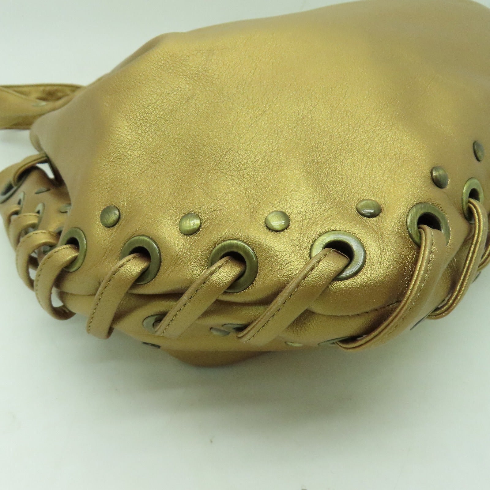Roger Vivier 皮革Roger Vivier金扣肩背袋金色