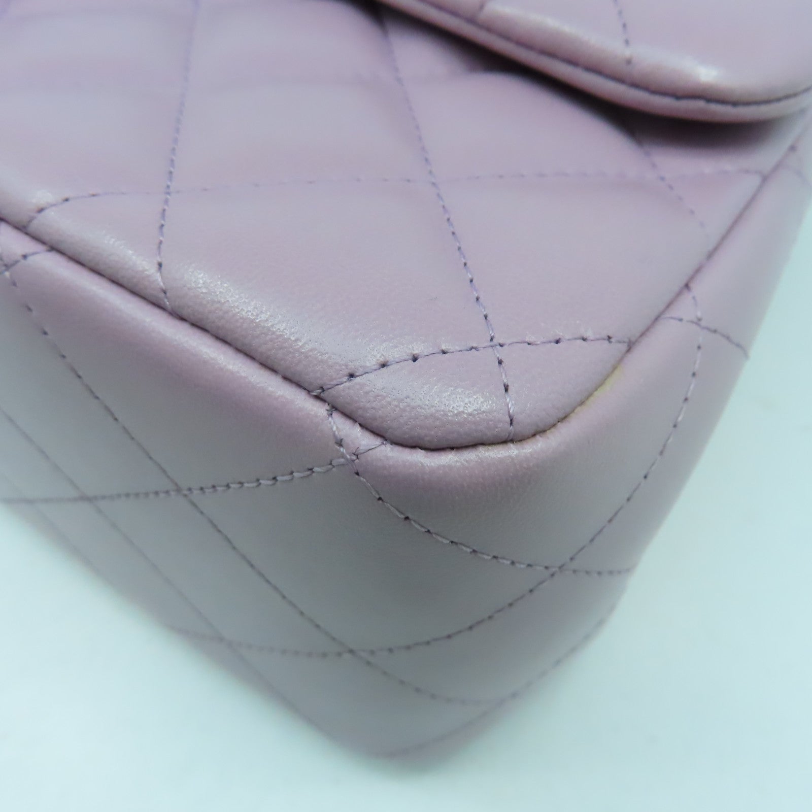 CHANEL 菱格羊皮皮革Classic Jumbo銀扣鏈帶肩背袋紫色