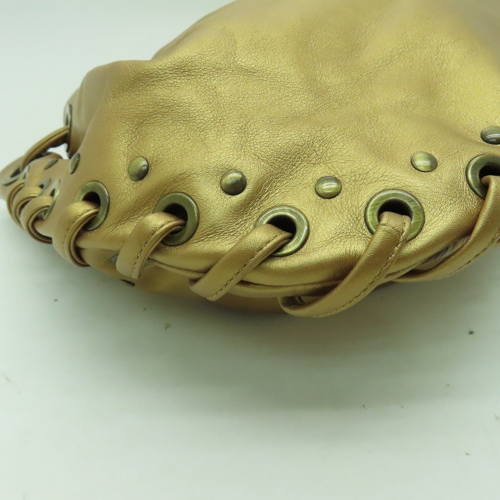 Roger Vivier 皮革Roger Vivier金扣肩背袋金色