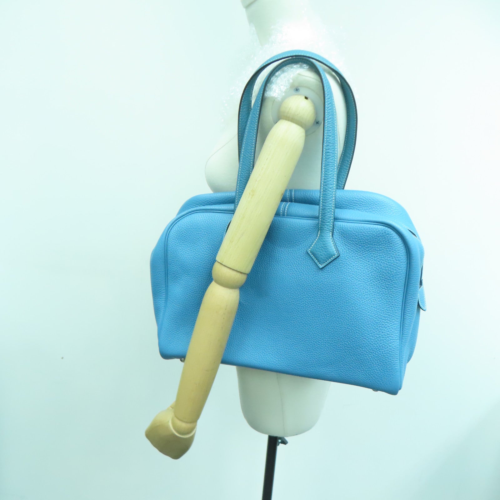 HERMES Clemence皮革Victoria银扣手挽袋/肩背袋Blue Jean/蓝色