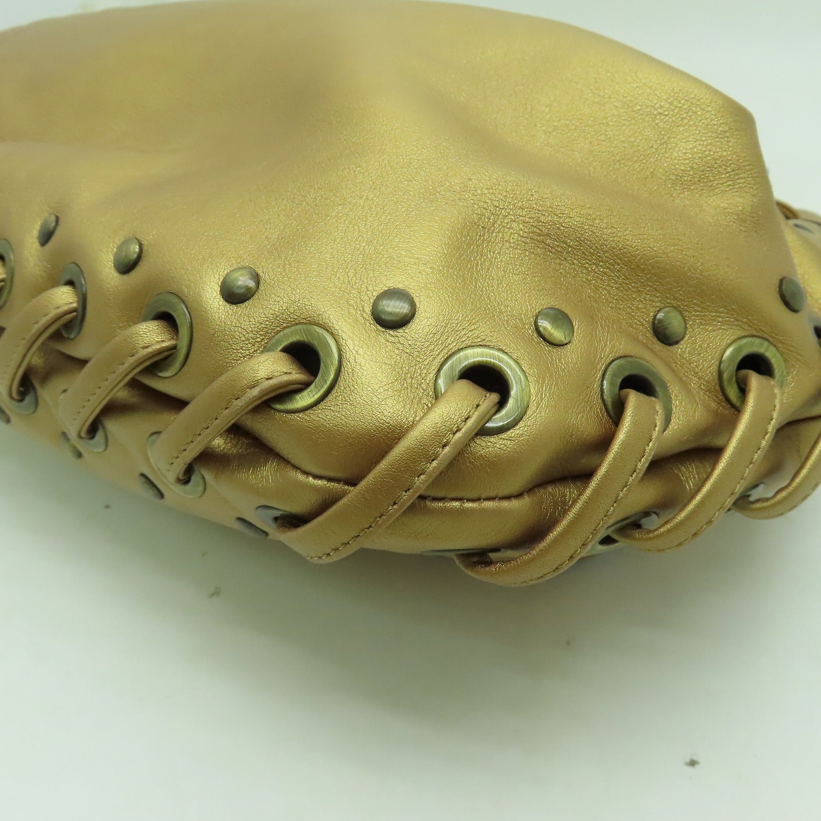 Roger Vivier 皮革Roger Vivier金扣肩背袋金色