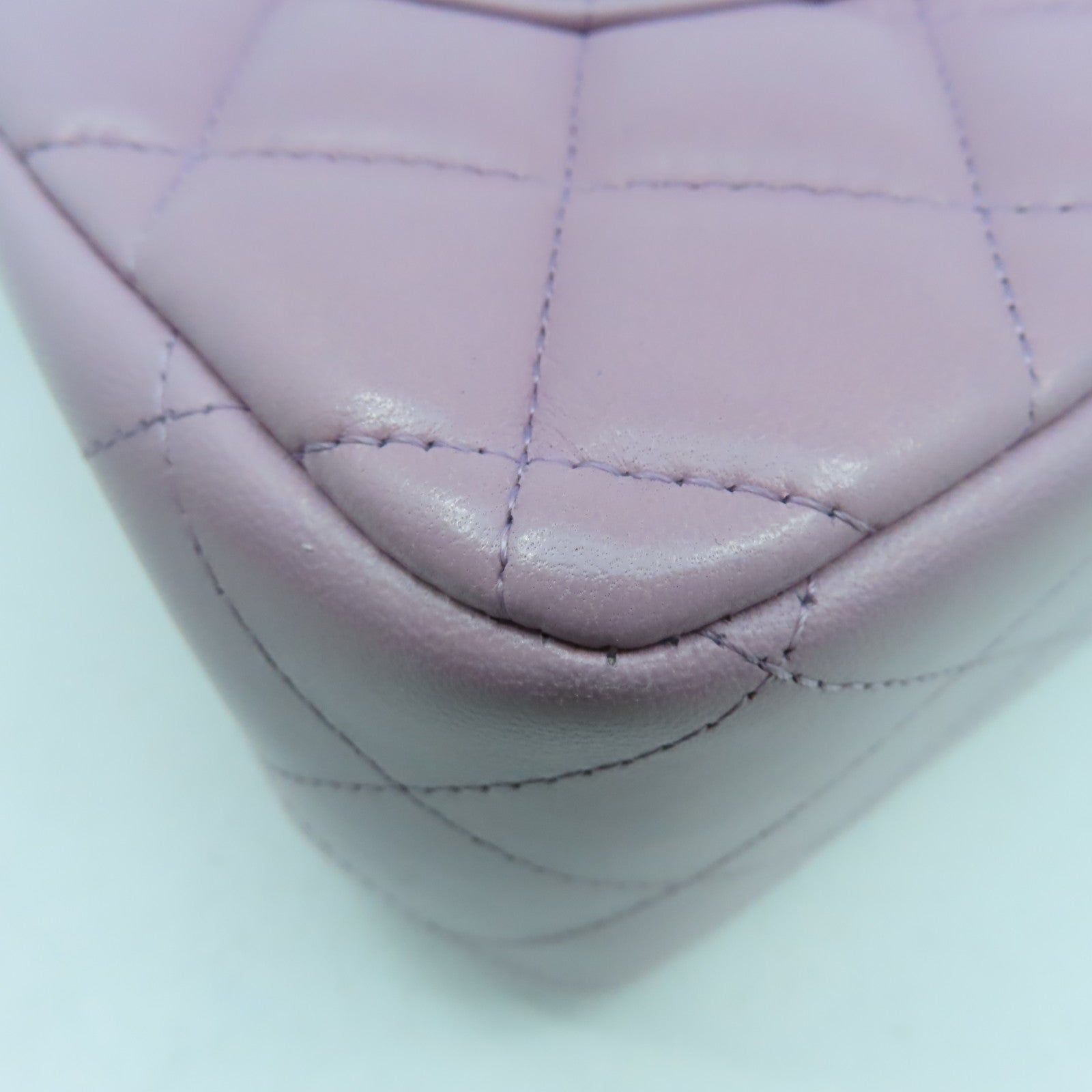 CHANEL 菱格羊皮皮革Classic Jumbo銀扣鏈帶肩背袋紫色