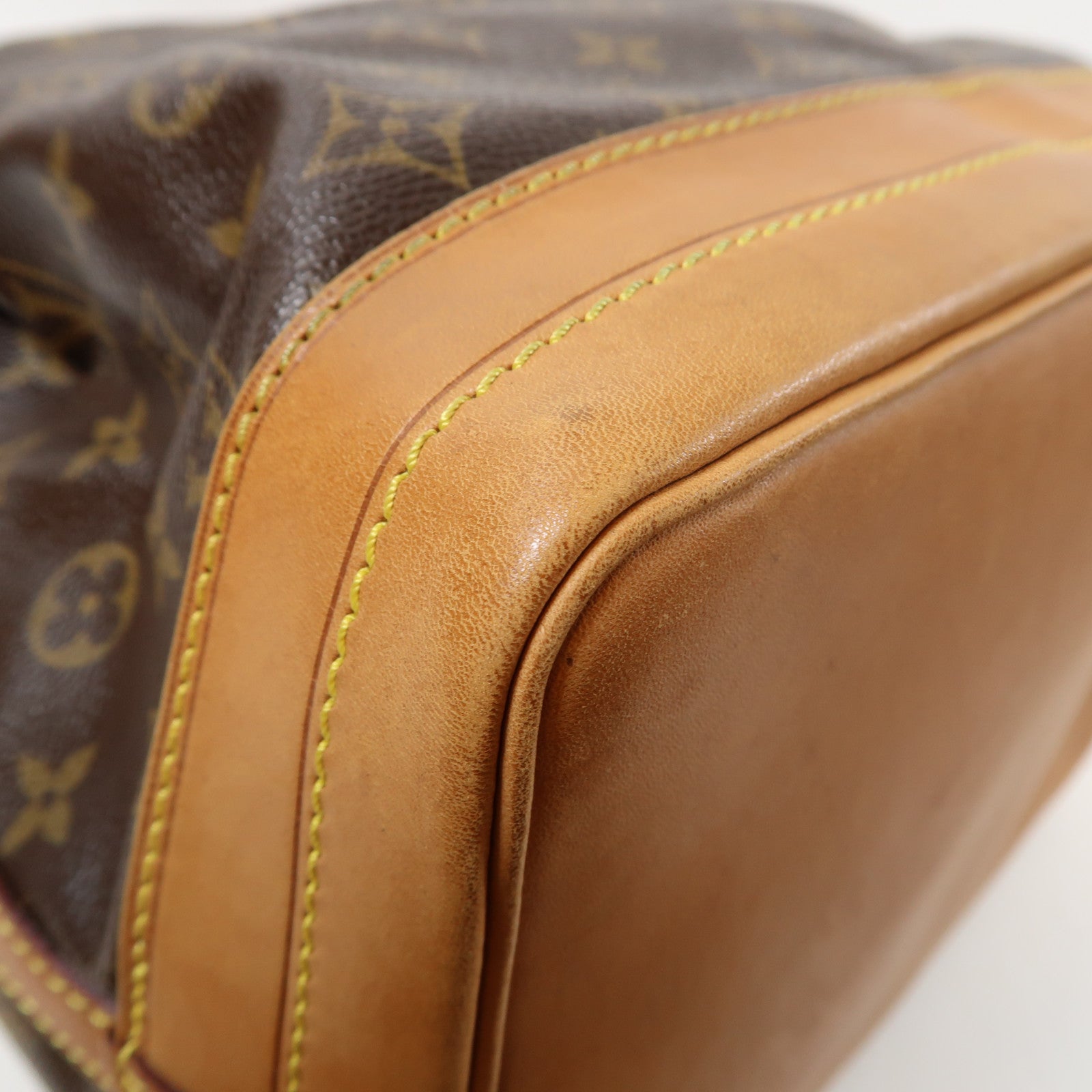 LOUIS VUITTON Monogram Noe金扣肩背袋啡色